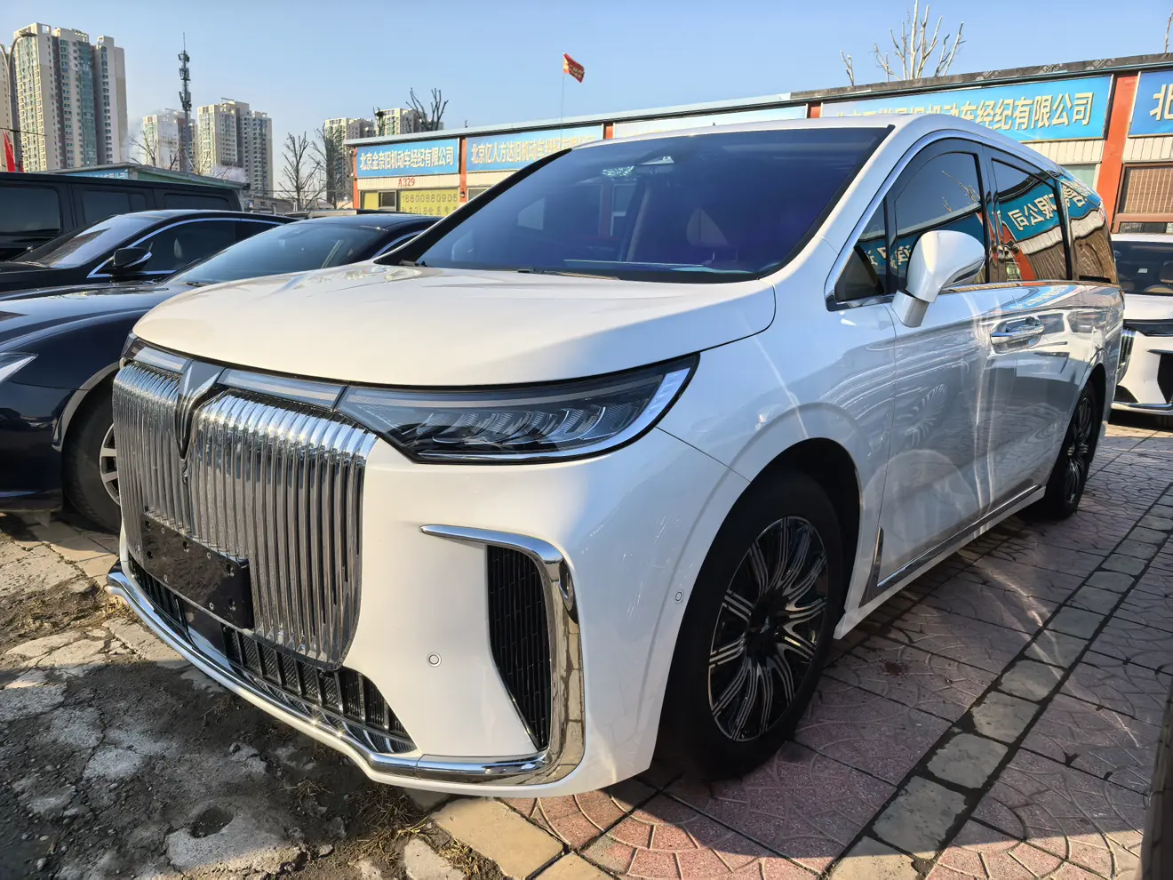 Voyah Lantu Dreamer EV  из Китая