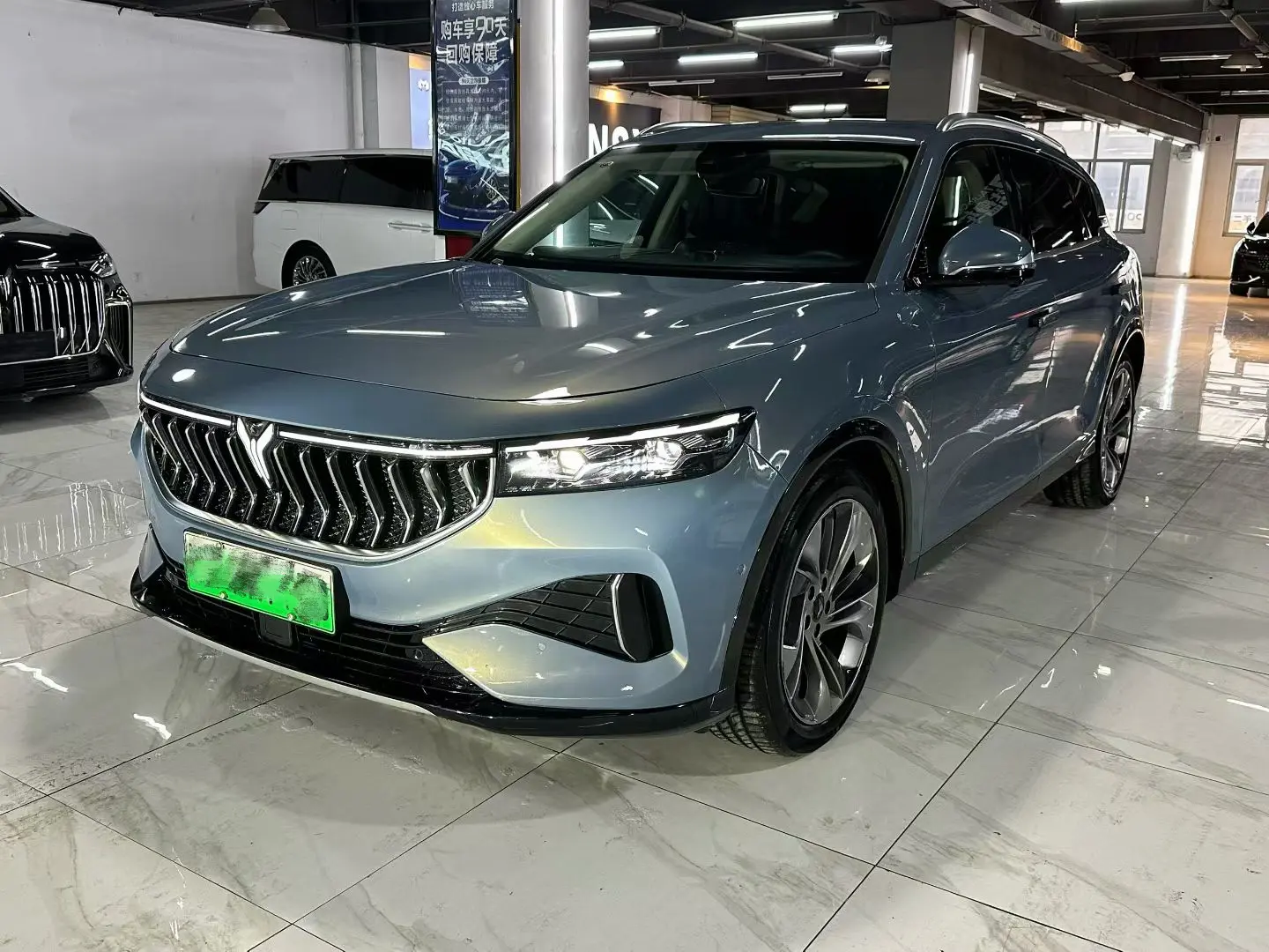 Voyah Lantu FREE  из Китая