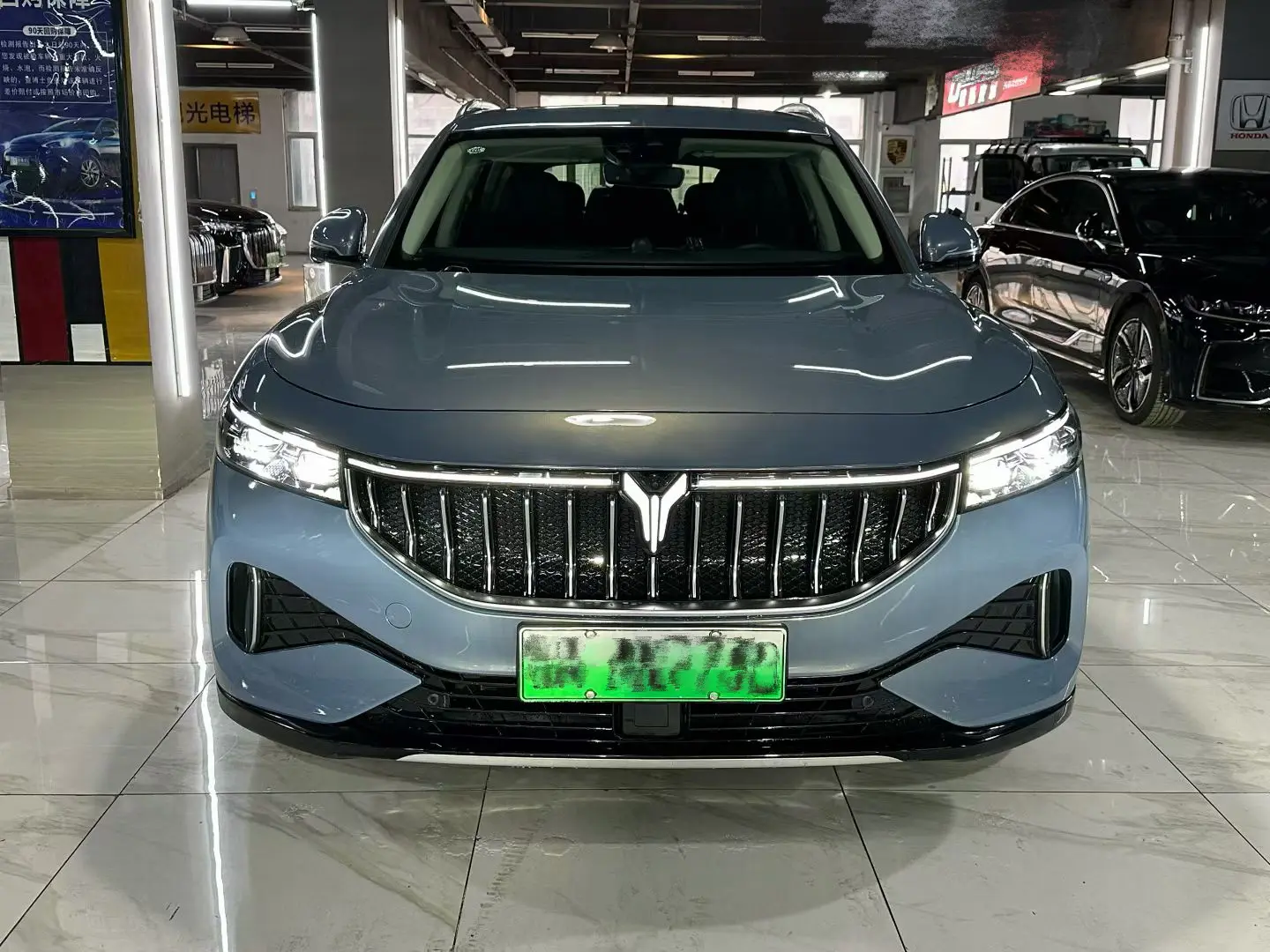 Voyah Lantu FREE  из Китая