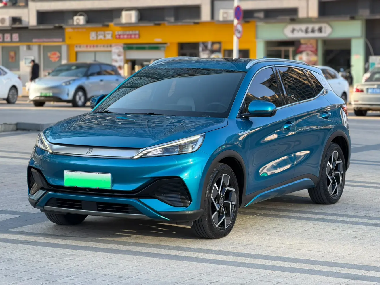 BYD Yuan PLUS  из Китая