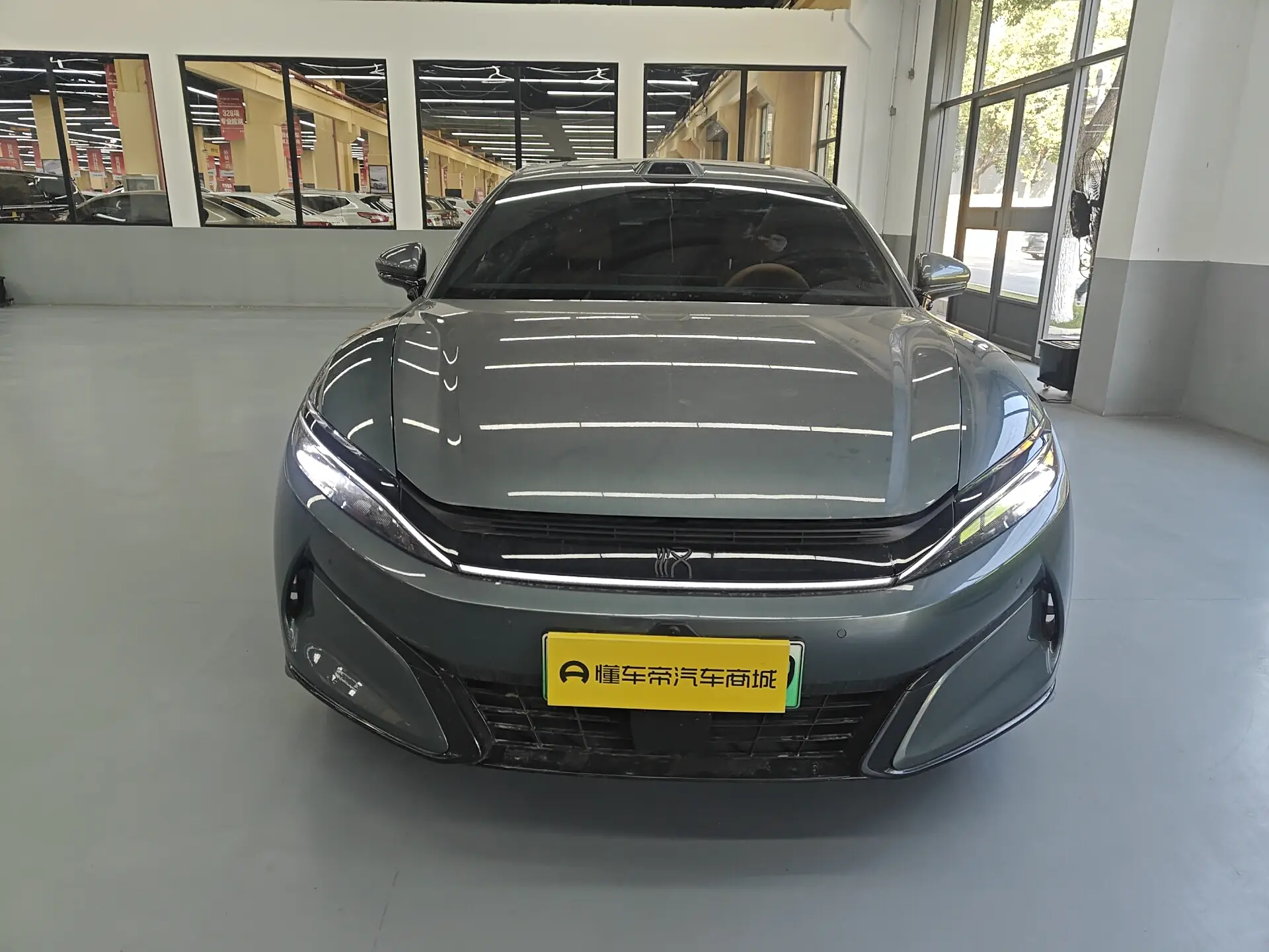 BYD Han L DM  из Китая