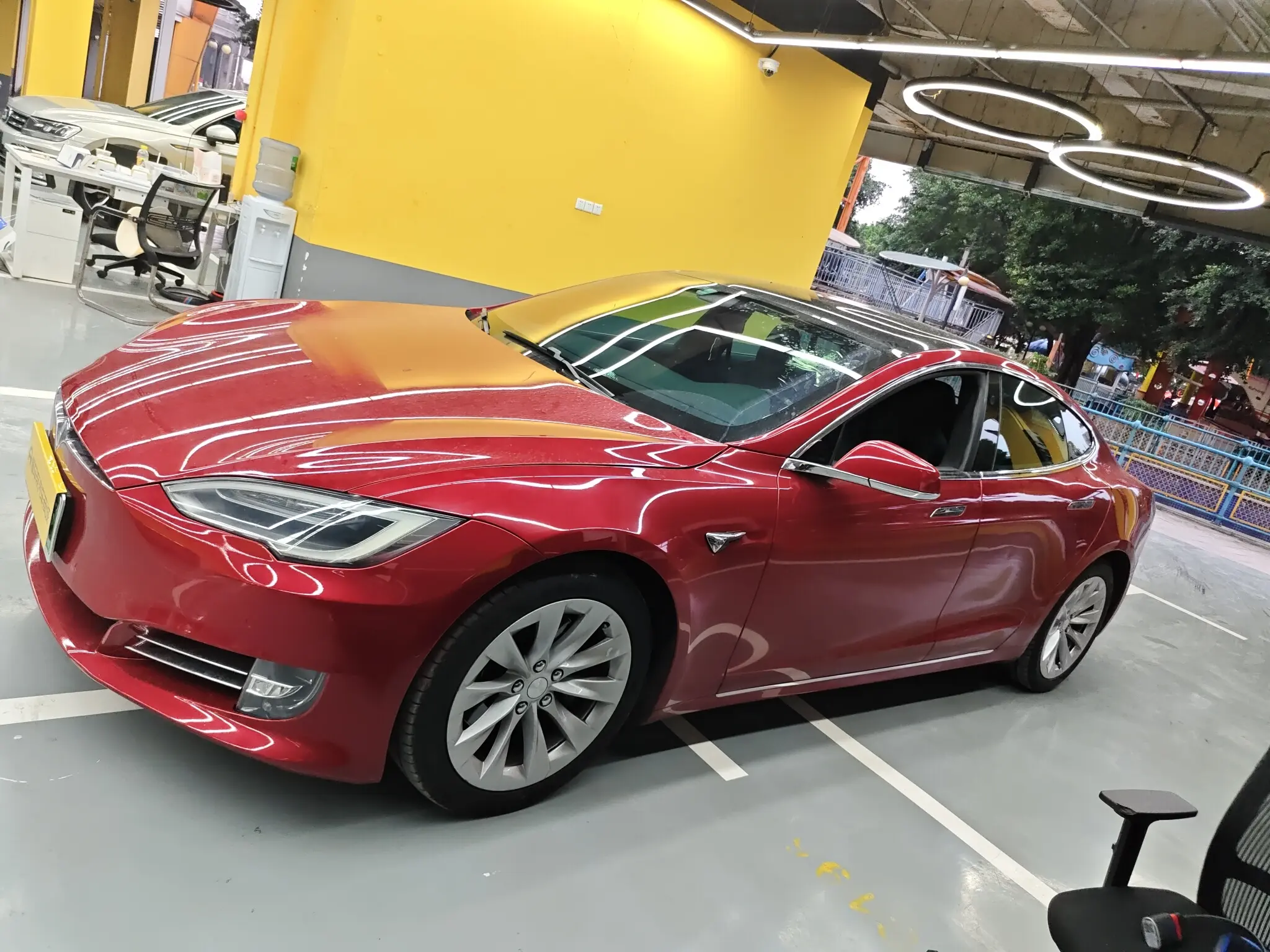 Tesla Model S  из Китая