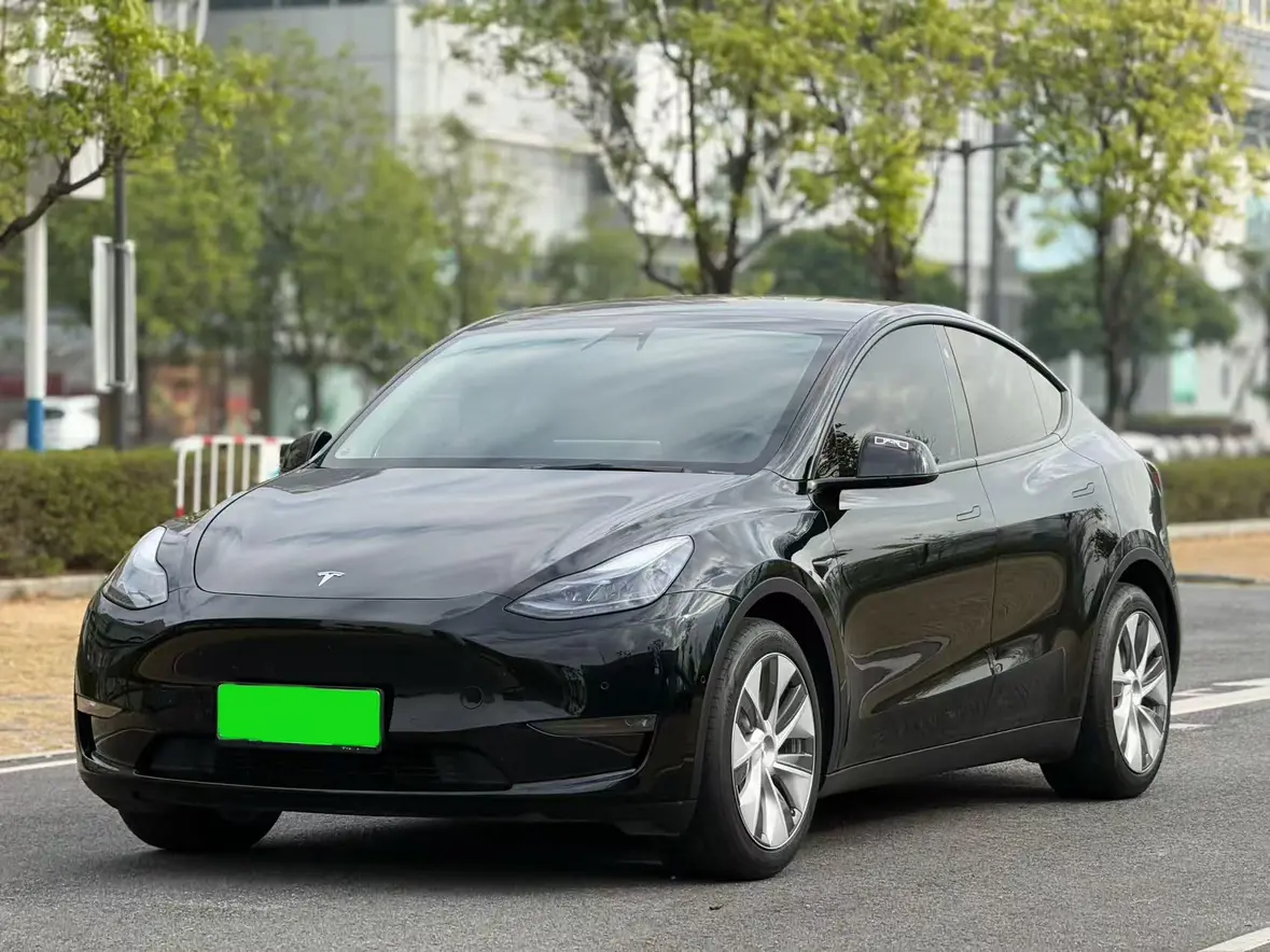 Tesla Model Y  из Китая