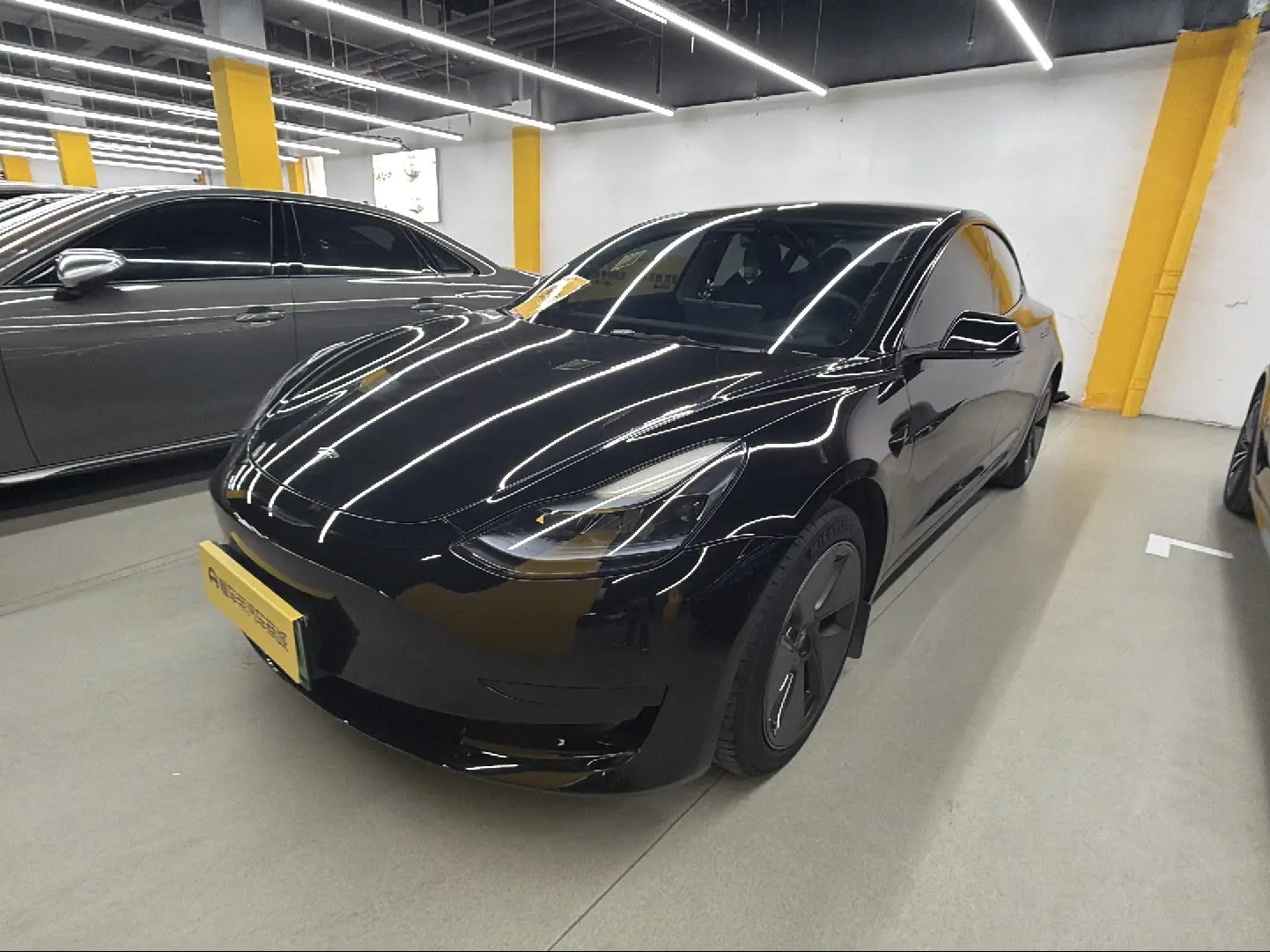 Tesla Model 3  из Китая