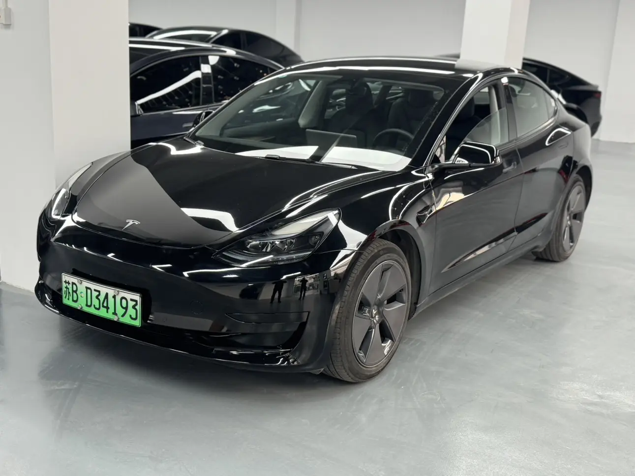 Tesla Model 3  из Китая