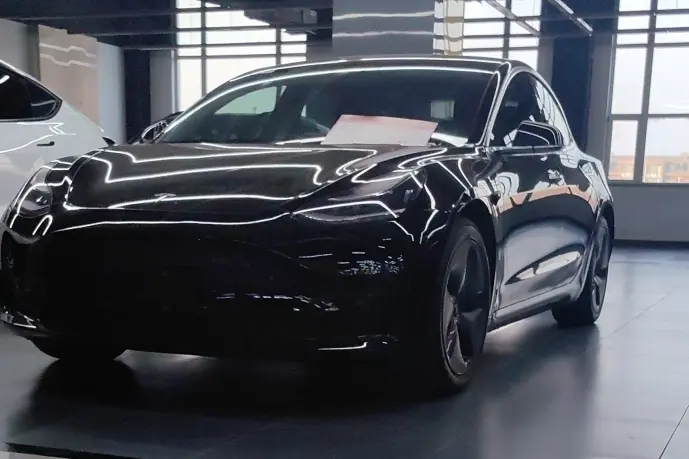 Tesla Model 3  из Китая