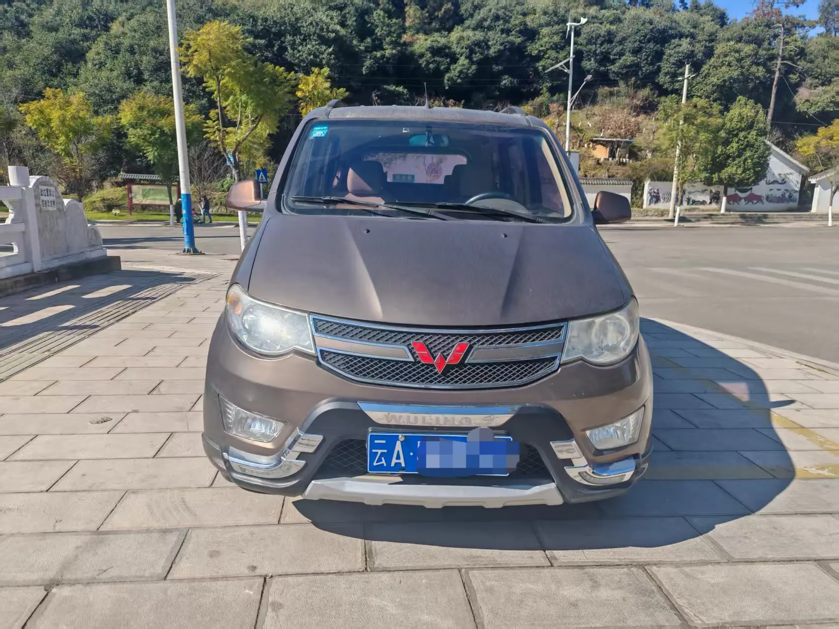Wuling Hongguang  из Китая