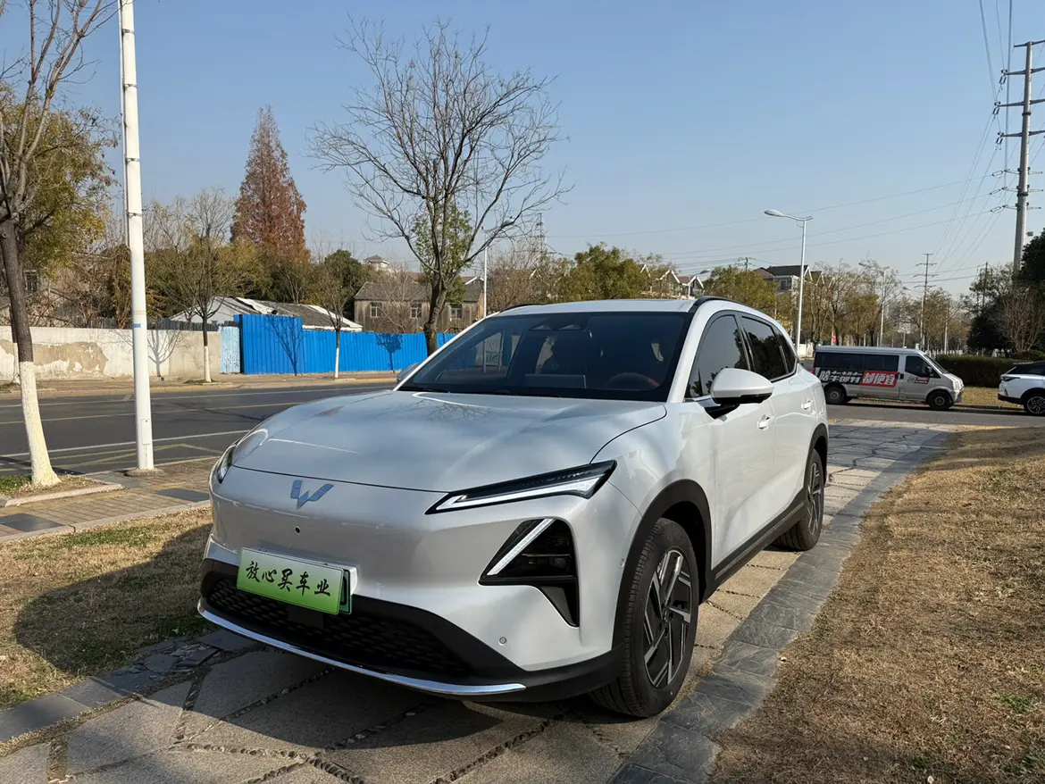 Wuling Starlight S EV  из Китая
