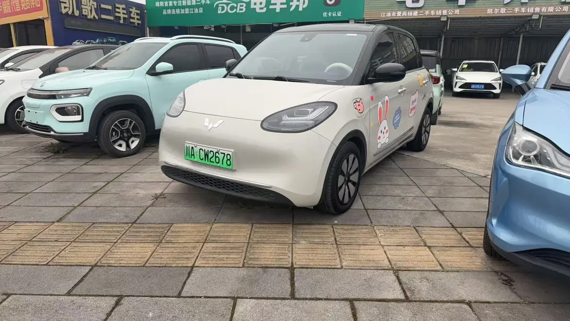 Wuling Bingo  из Китая