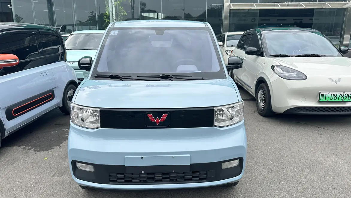 Wuling Hongguang MINIEV  из Китая