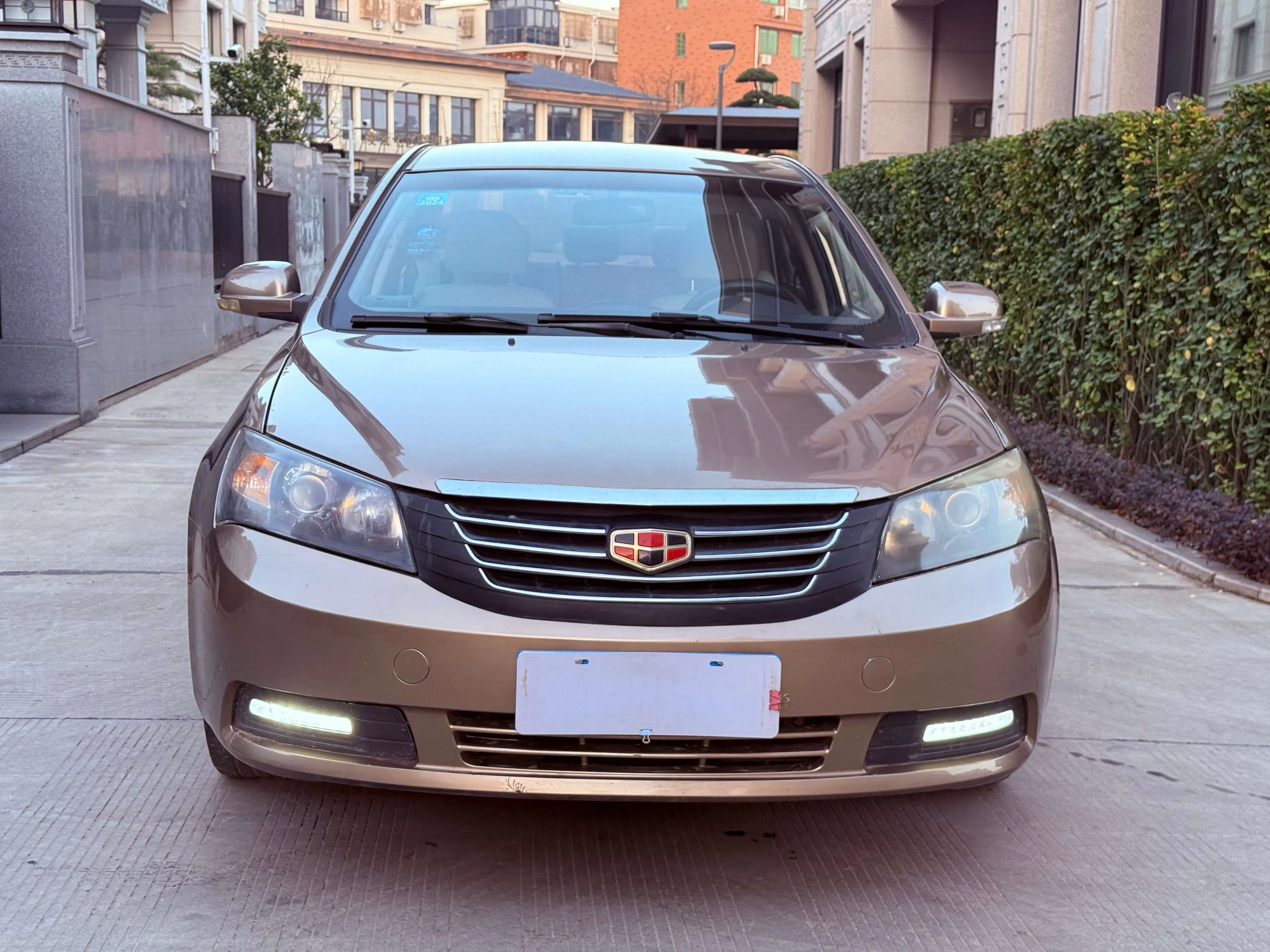 Geely Classic Emgrand  из Китая