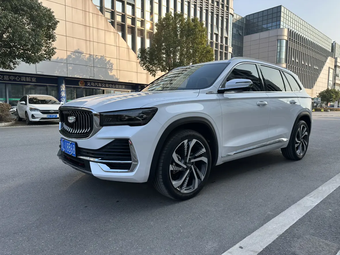Geely Monjaro (Xingyue L)  из Китая