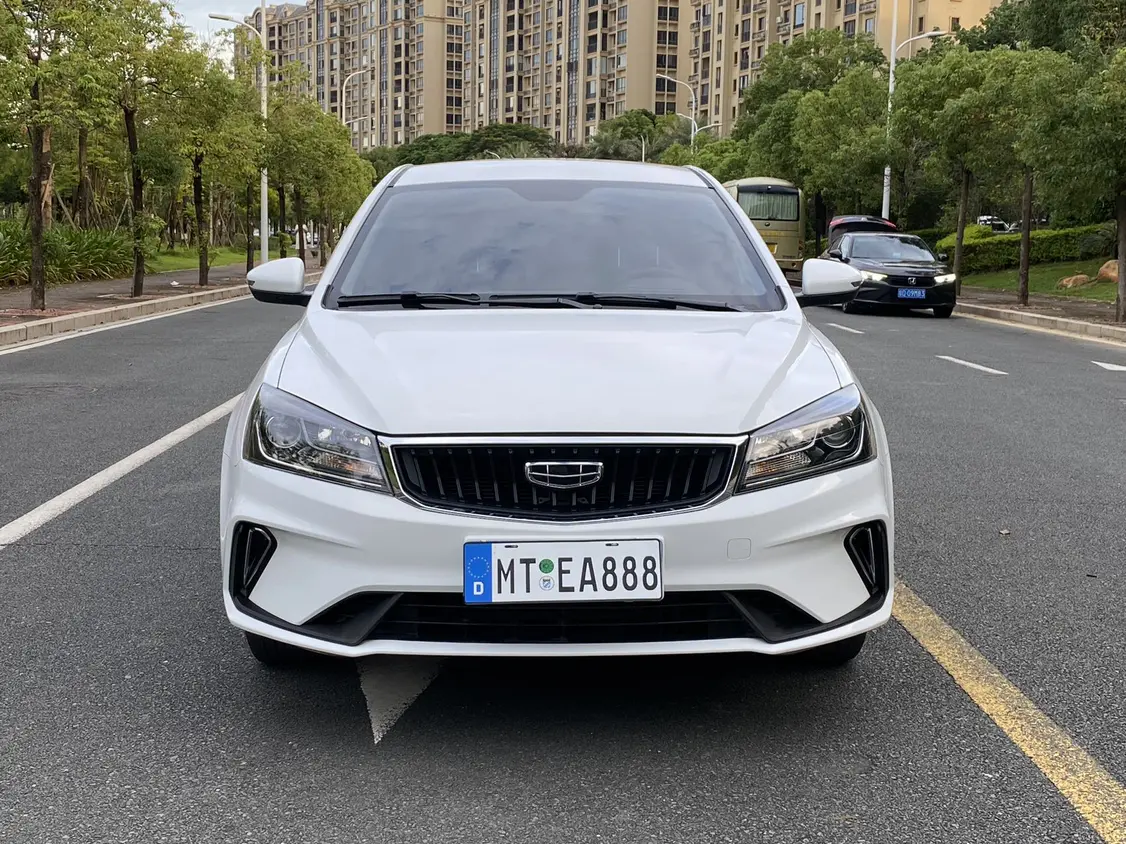 Geely Emgrand  из Китая