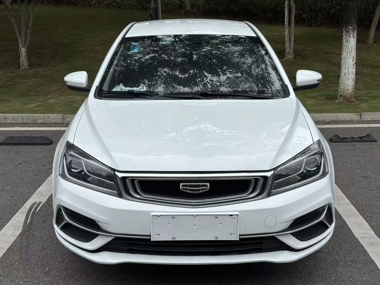 Geely Emgrand  из Китая
