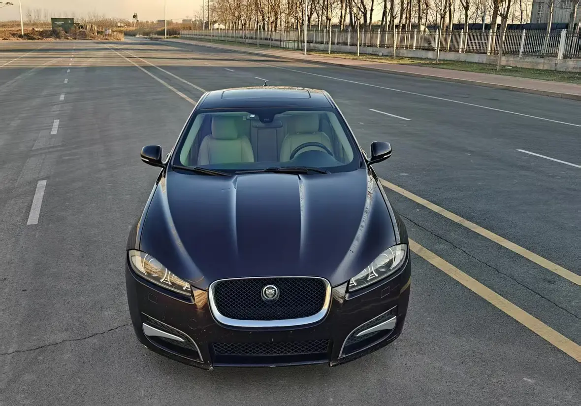 Jaguar XF  из Китая