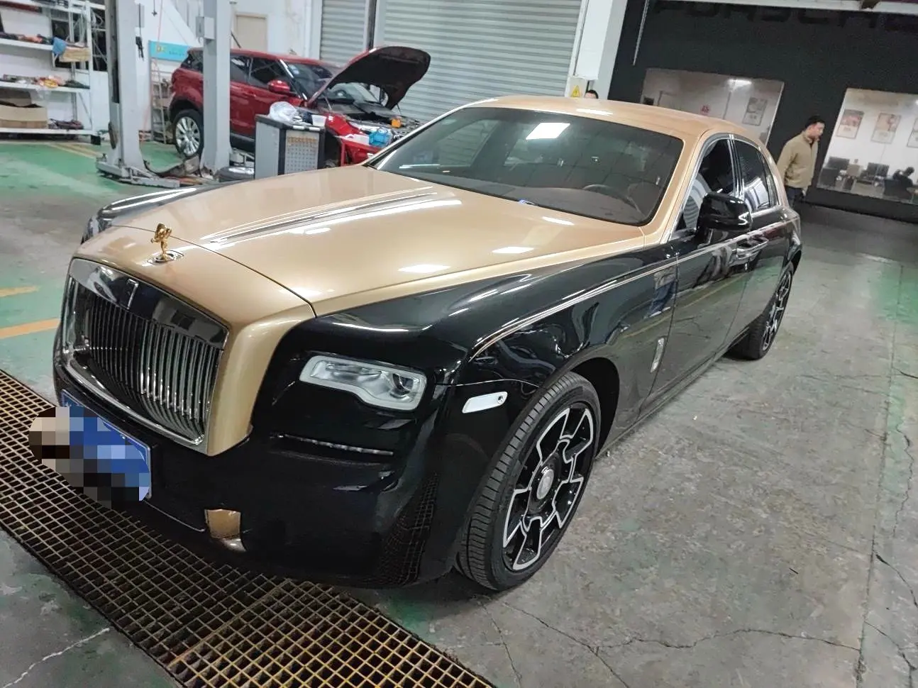 Rolls Royce Ghost  из Китая