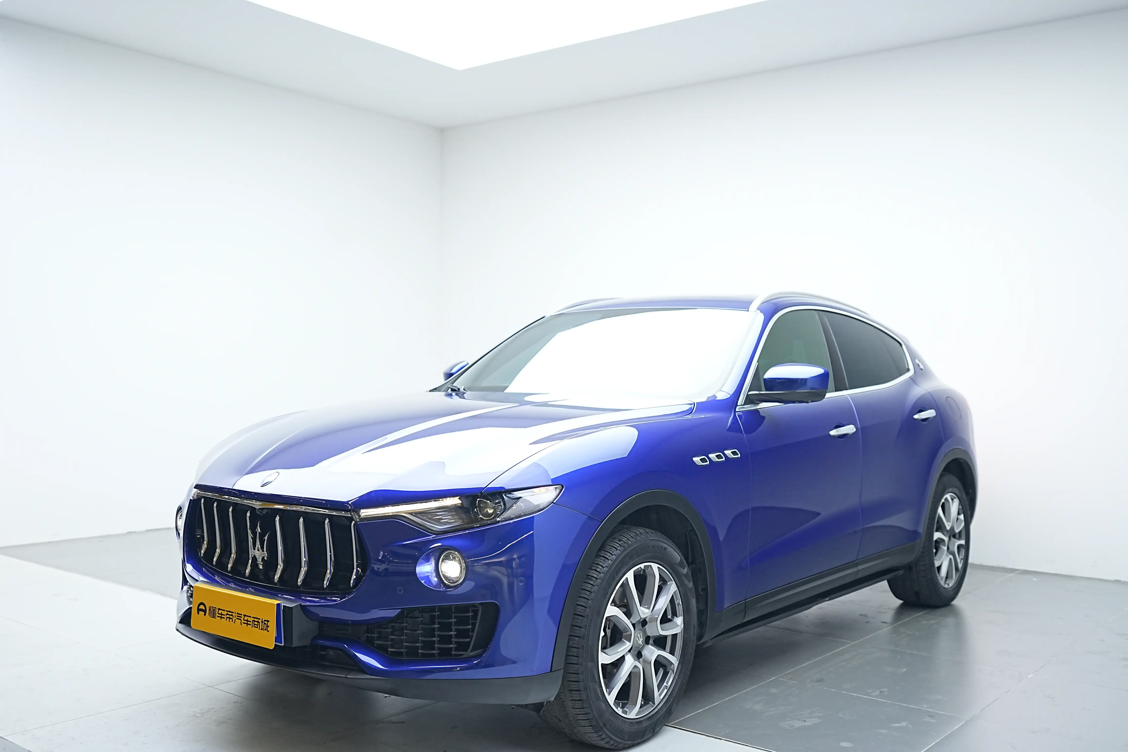 Maserati Levante  из Китая