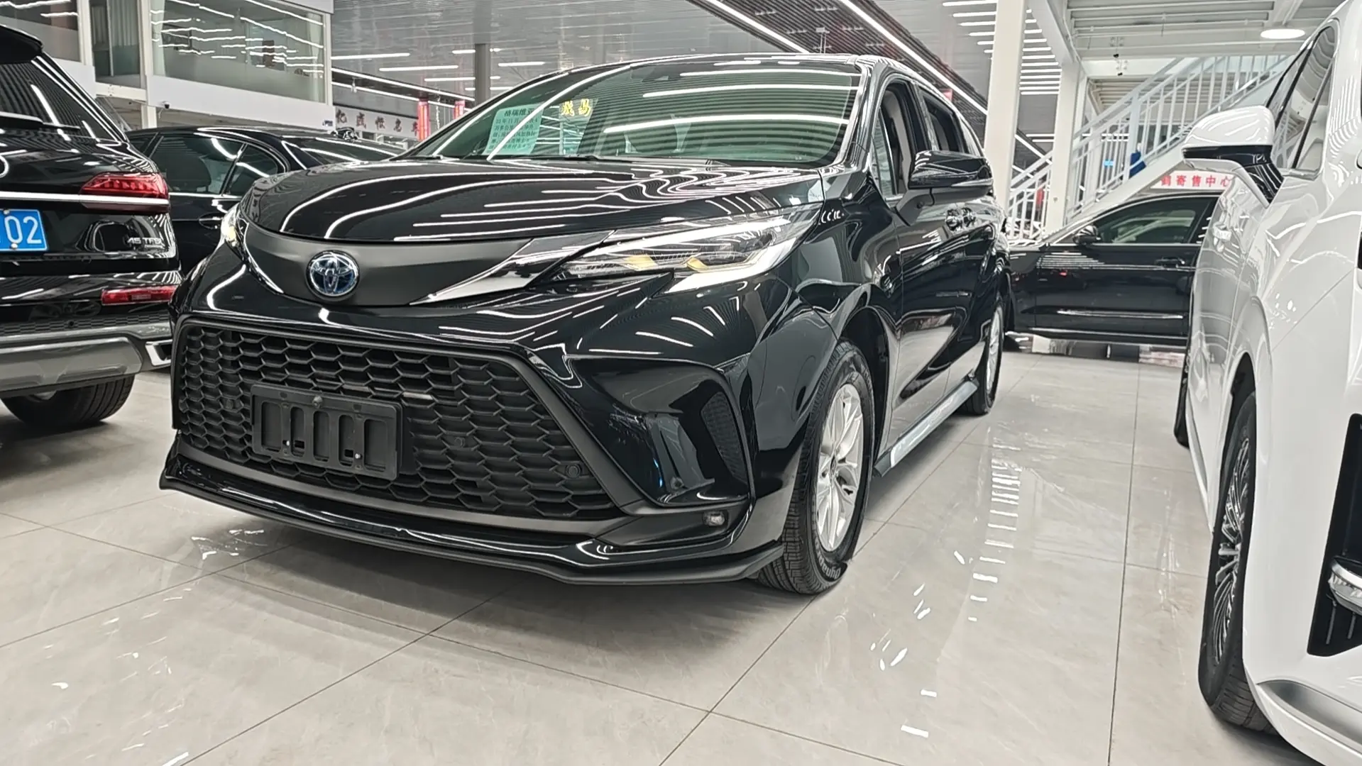 Toyota Granvia  из Китая