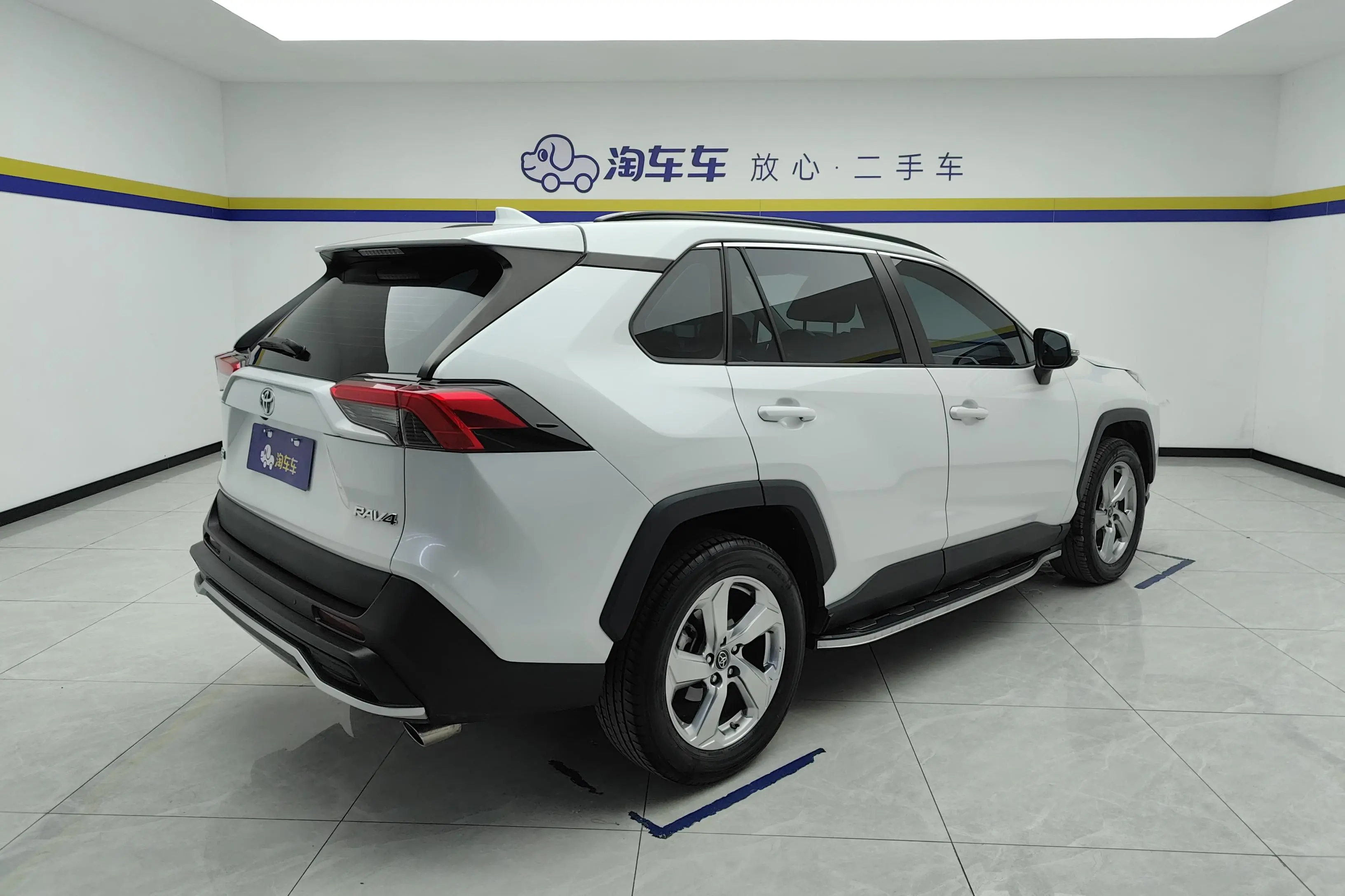 Toyota RAV4  из Китая