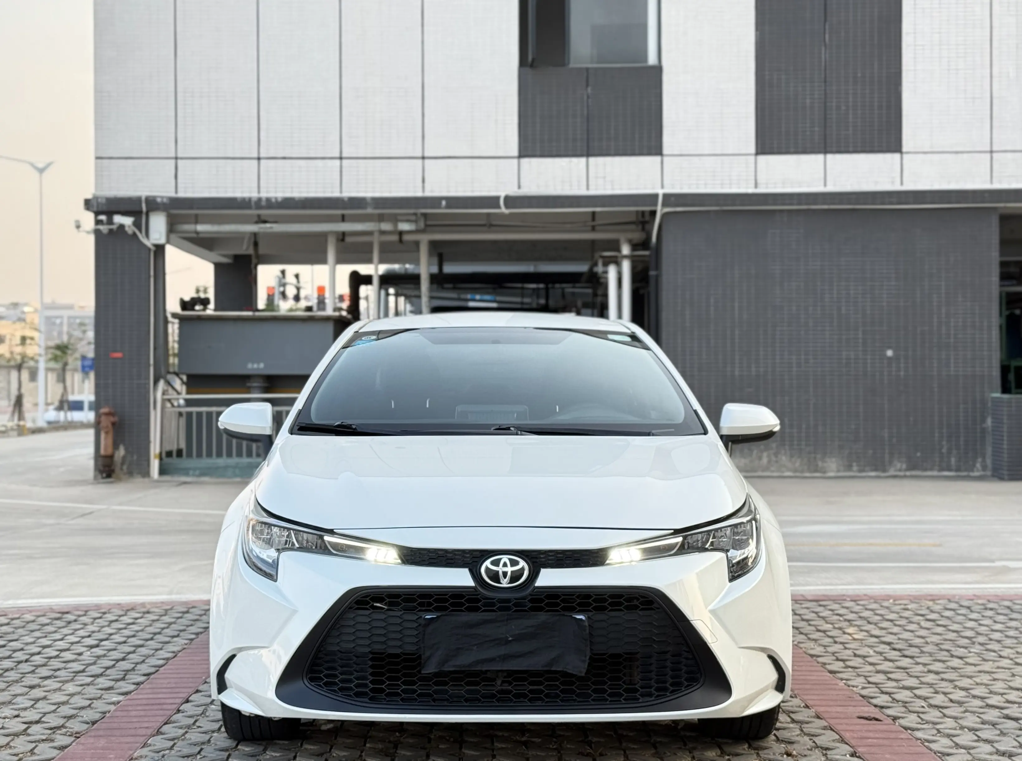 Toyota Levin (Lei Ling)  из Китая