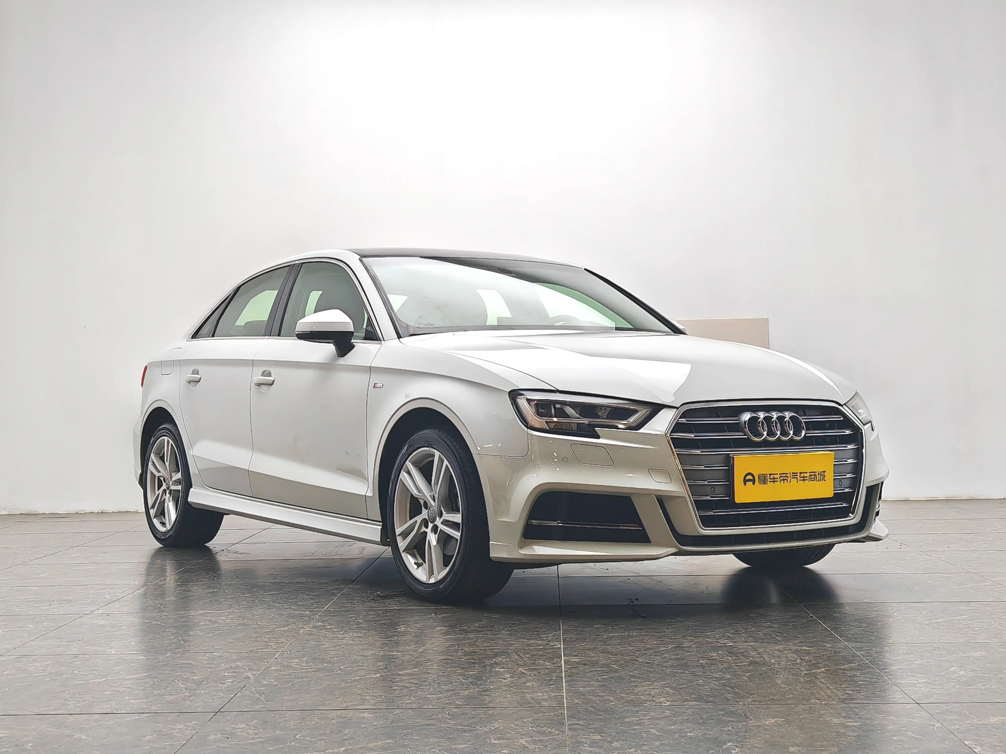 Audi A3  из Китая