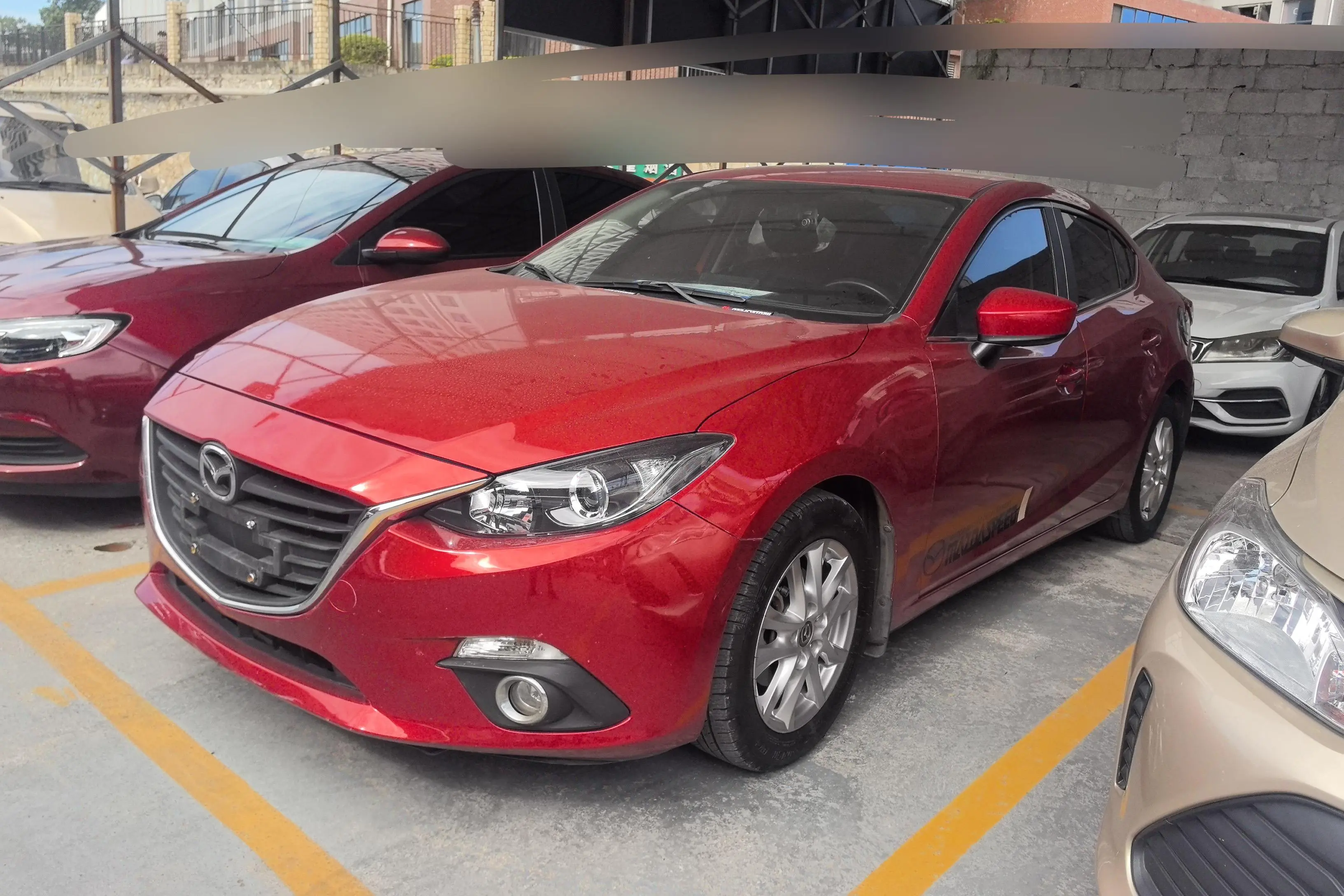 Mazda Axela (Mazda3)  из Китая