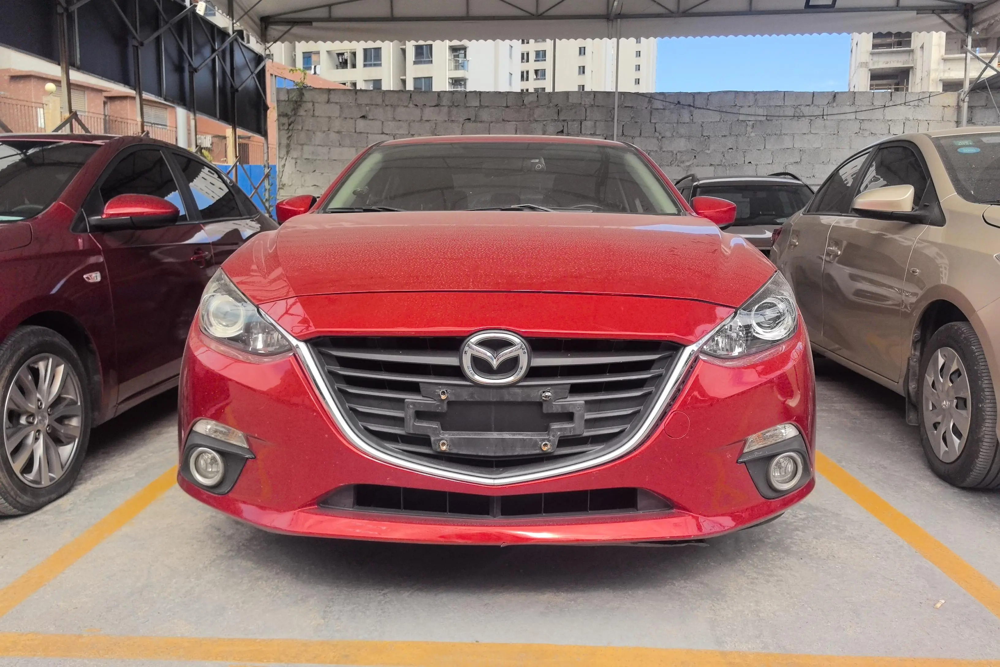 Mazda Axela (Mazda3)  из Китая