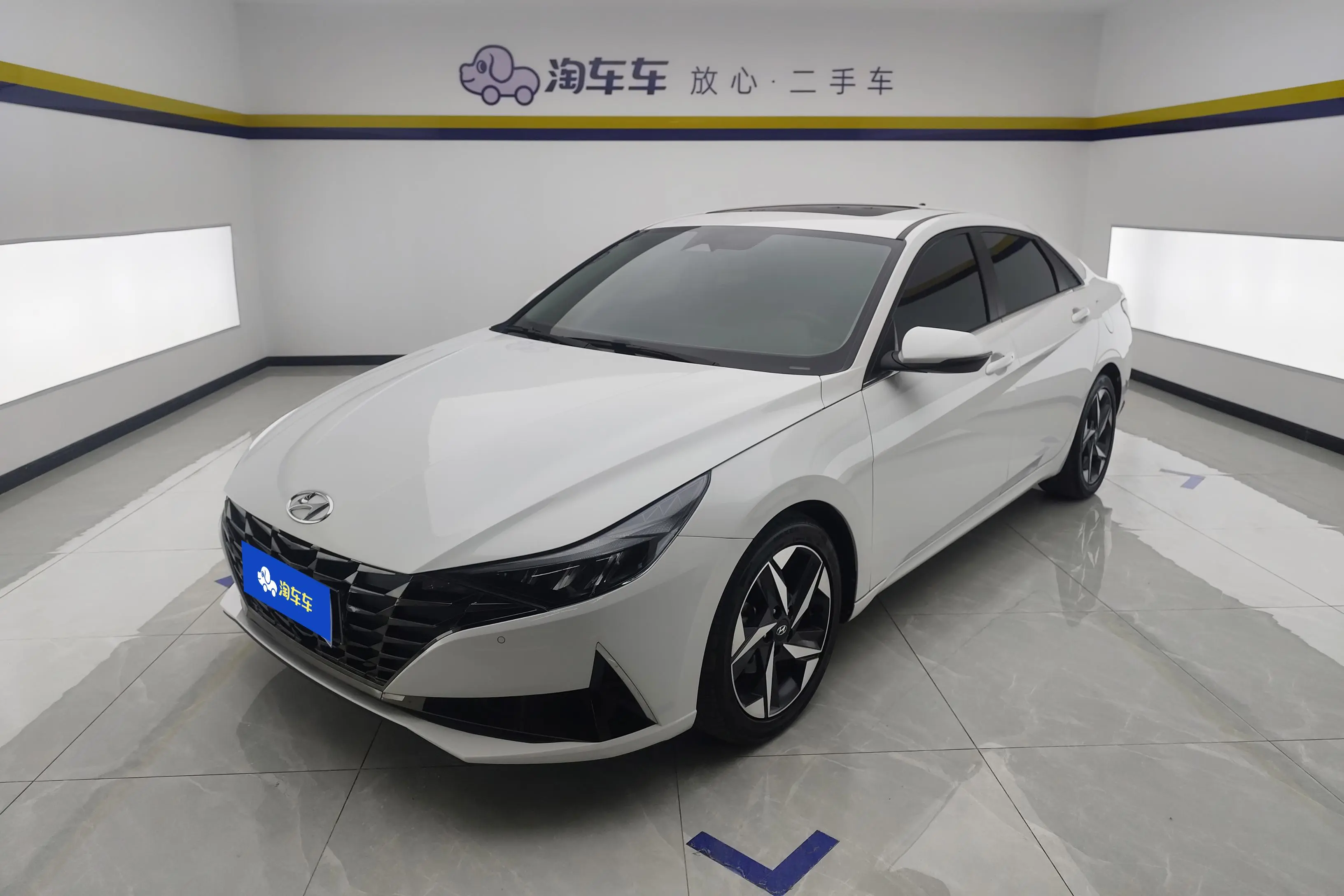 Hyundai Elantra  из Китая