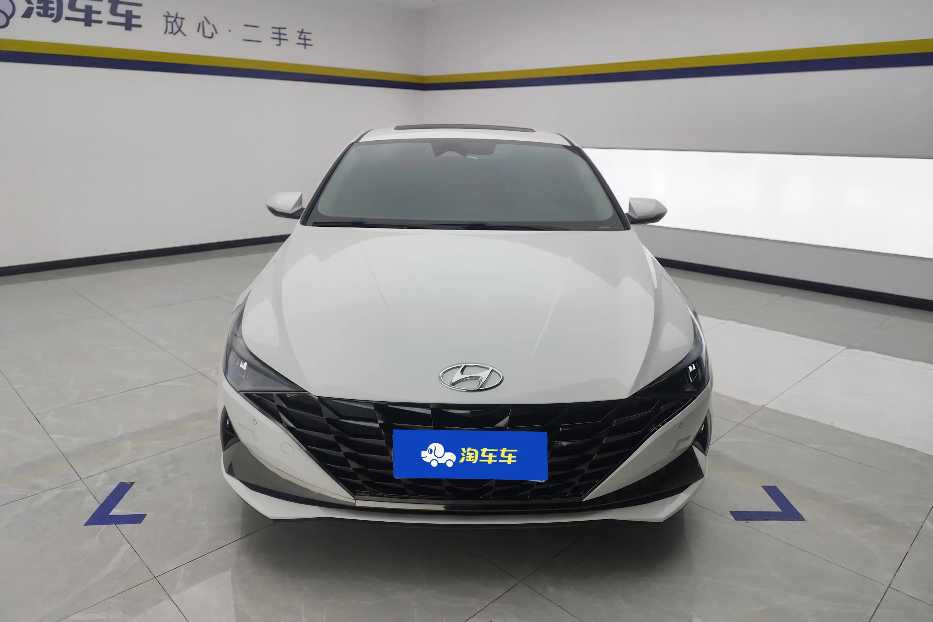 Hyundai Elantra  из Китая