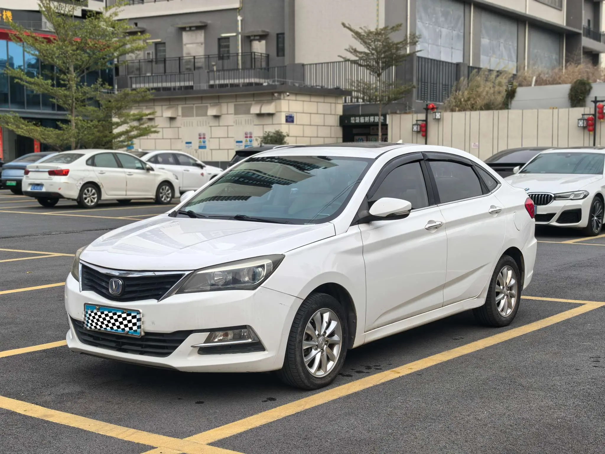 Changan Yuexiang V7  из Китая