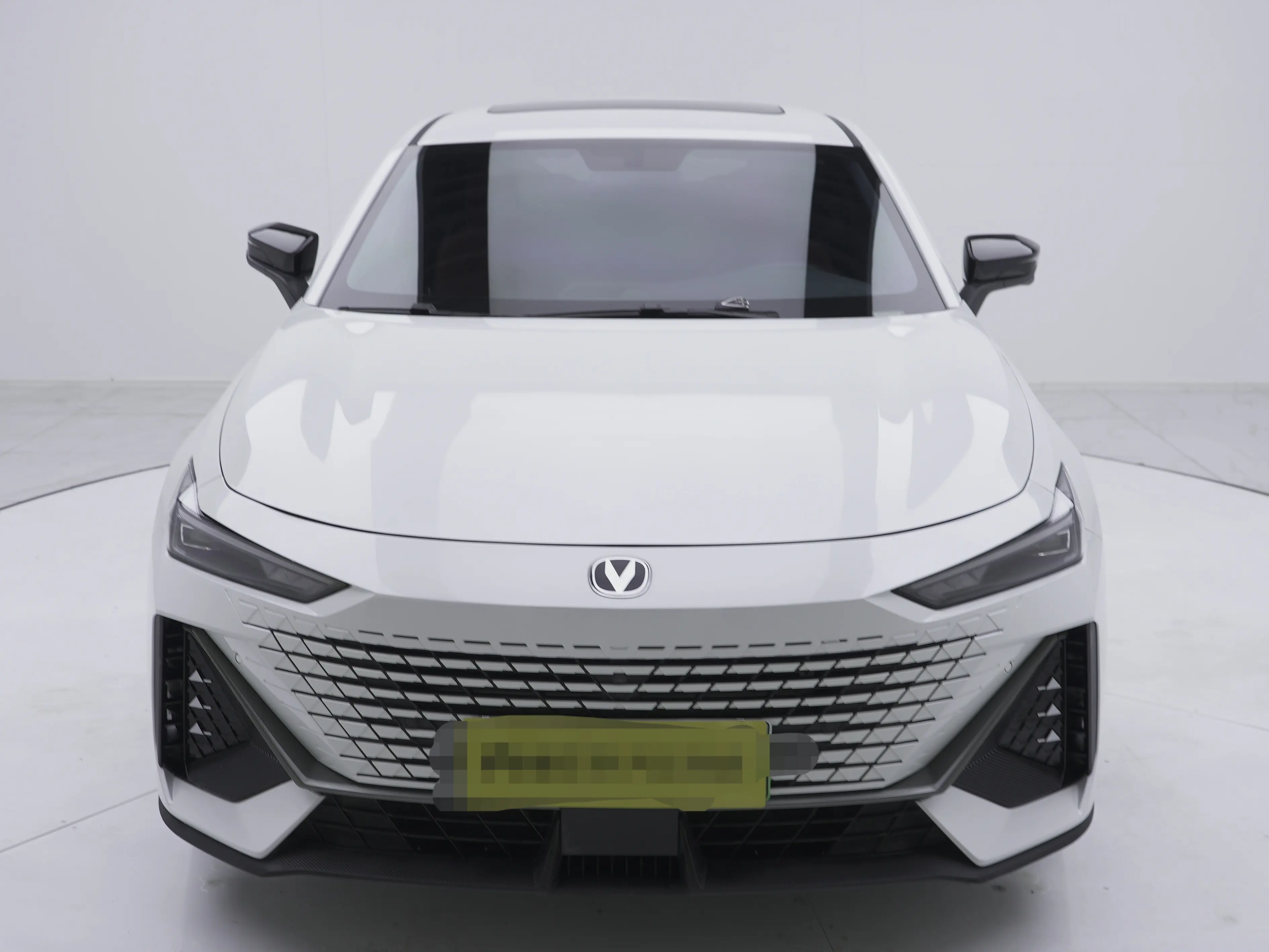 Changan UNI-V  из Китая