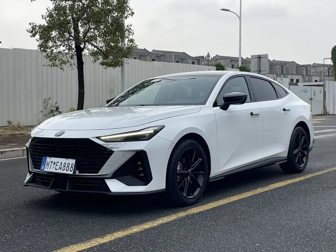 Changan UNI-V  из Китая