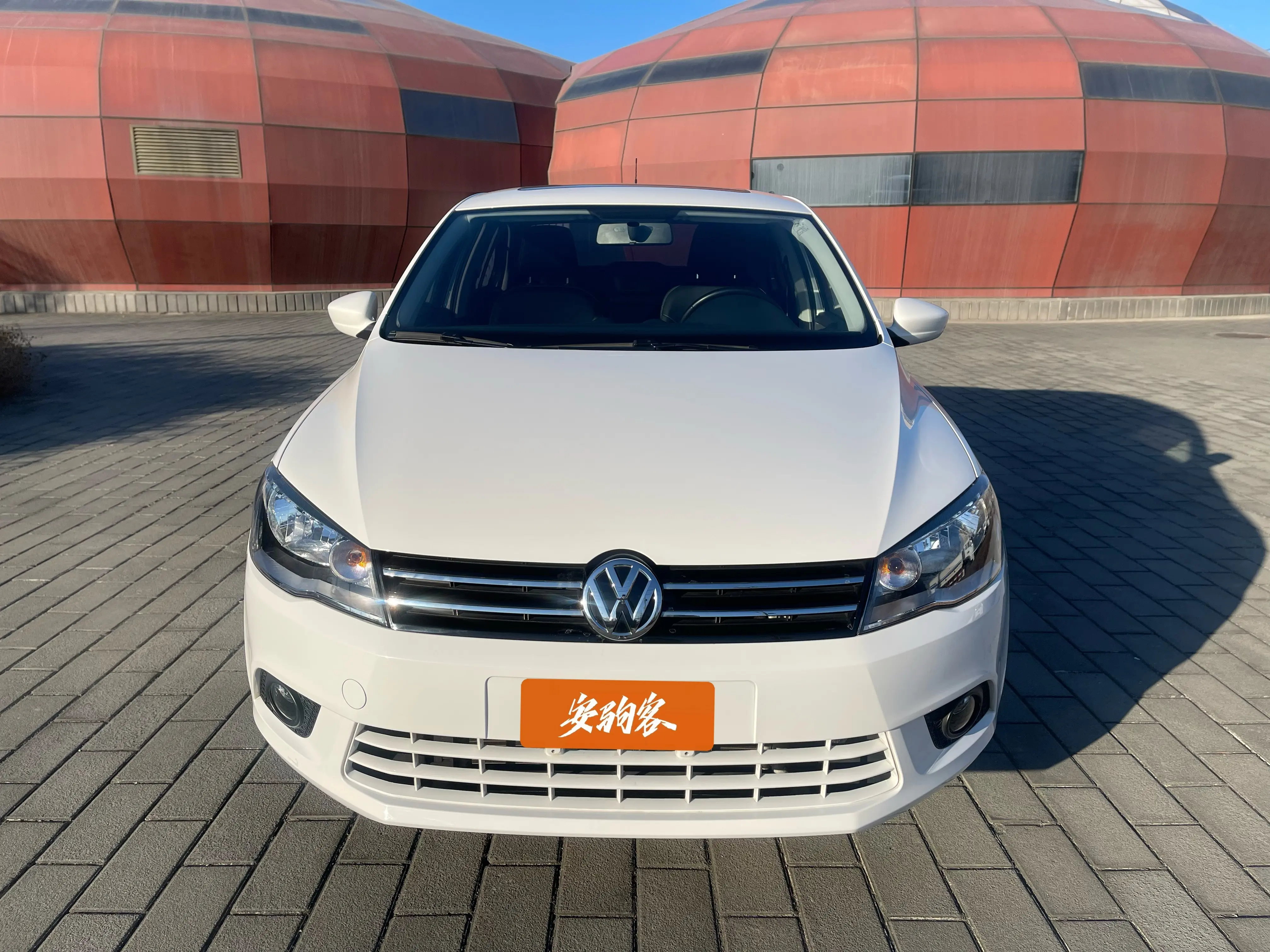 Volkswagen Jetta  из Китая