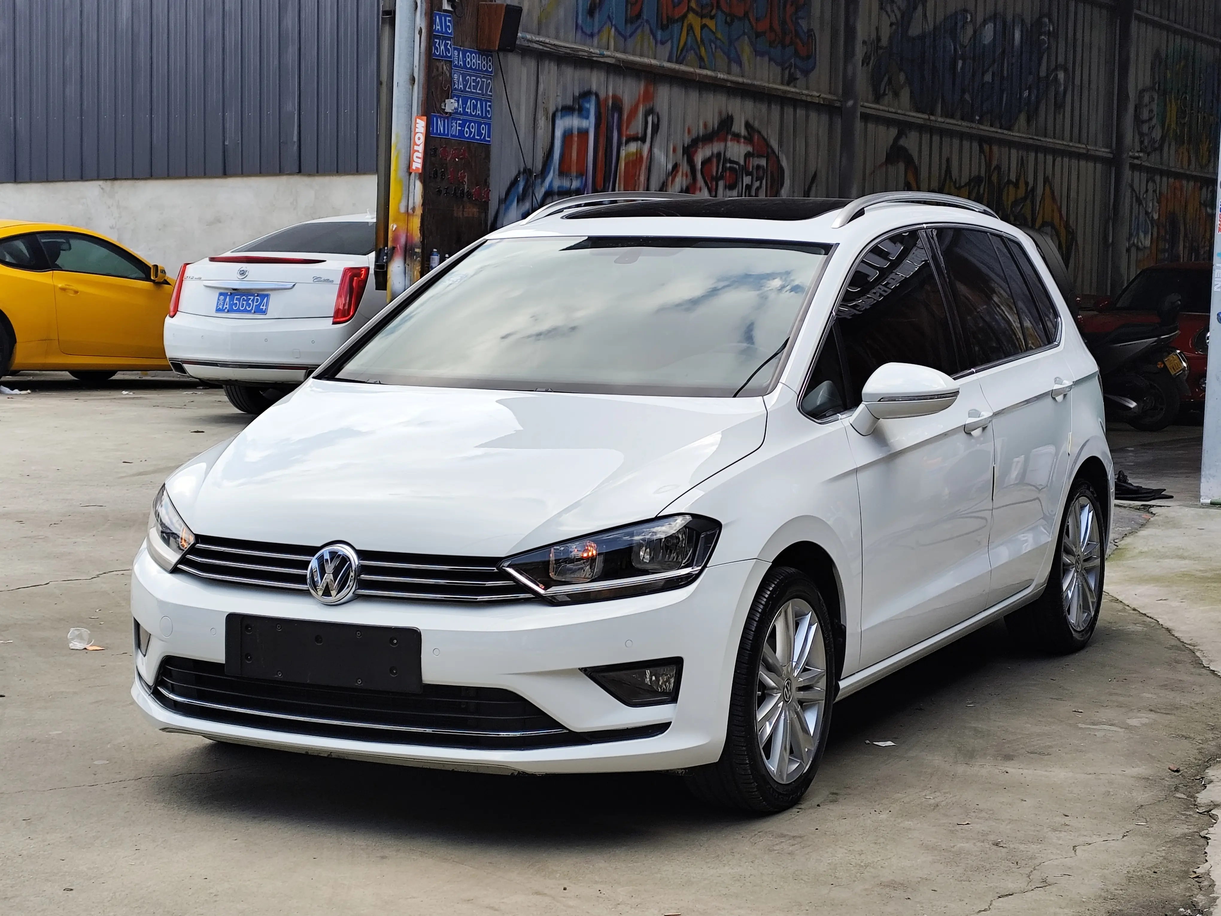 Volkswagen Golf·Jialu  из Китая