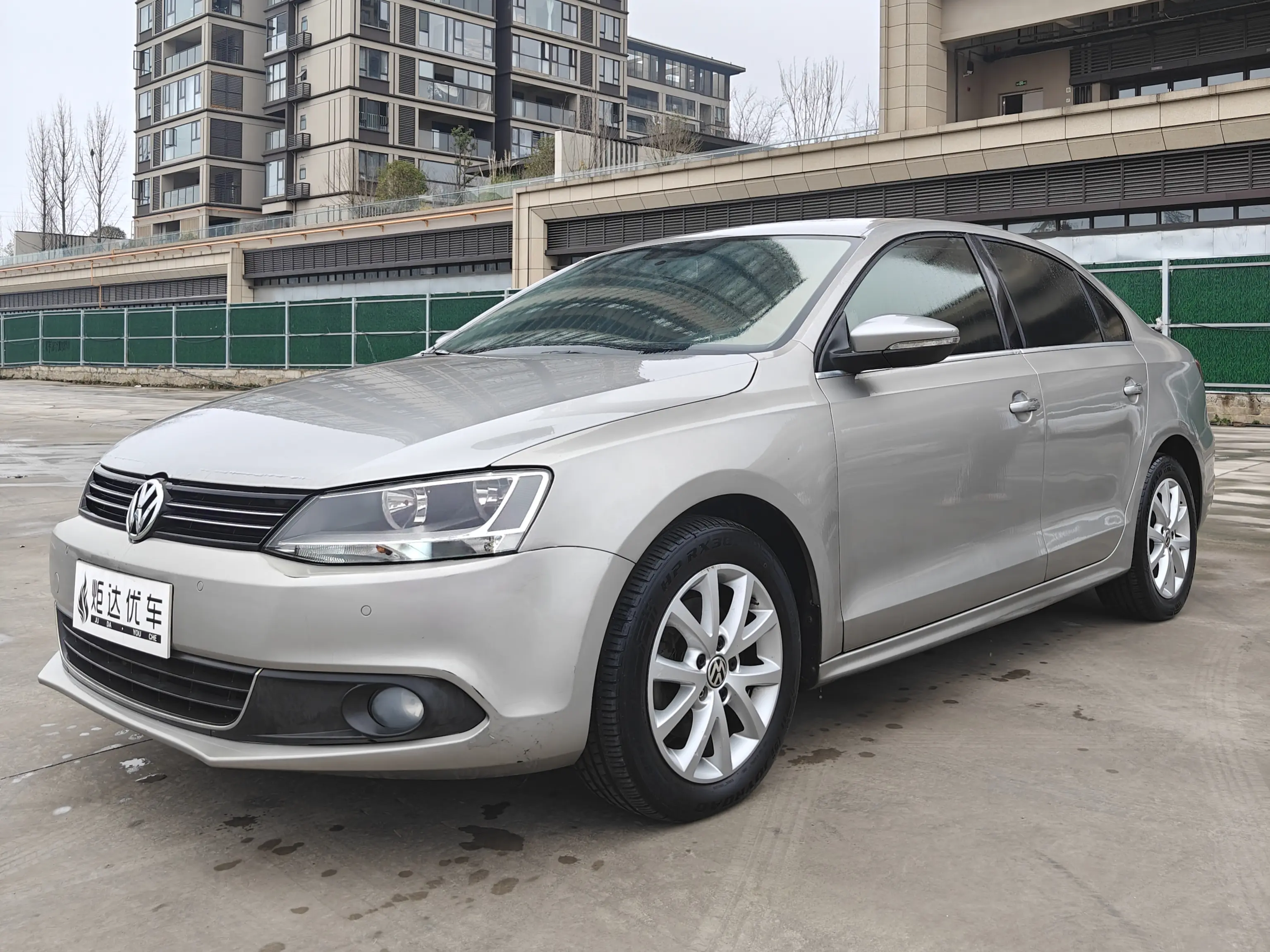 Volkswagen Sagitar  из Китая