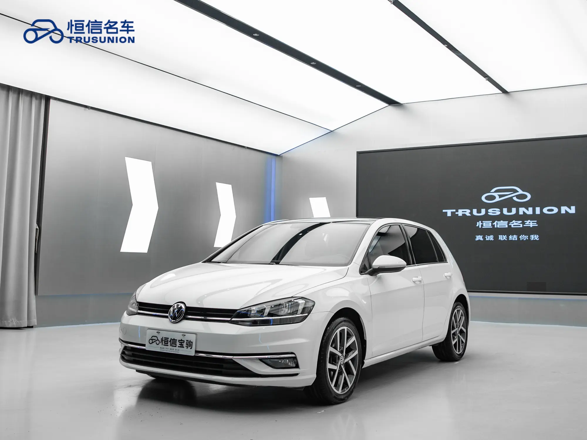 Volkswagen Golf  из Китая