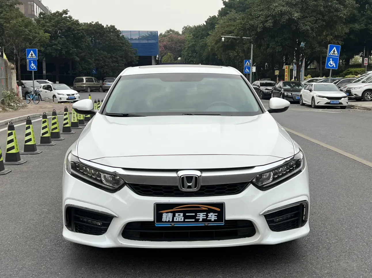 Honda Inspire (Yingshipai)  из Китая