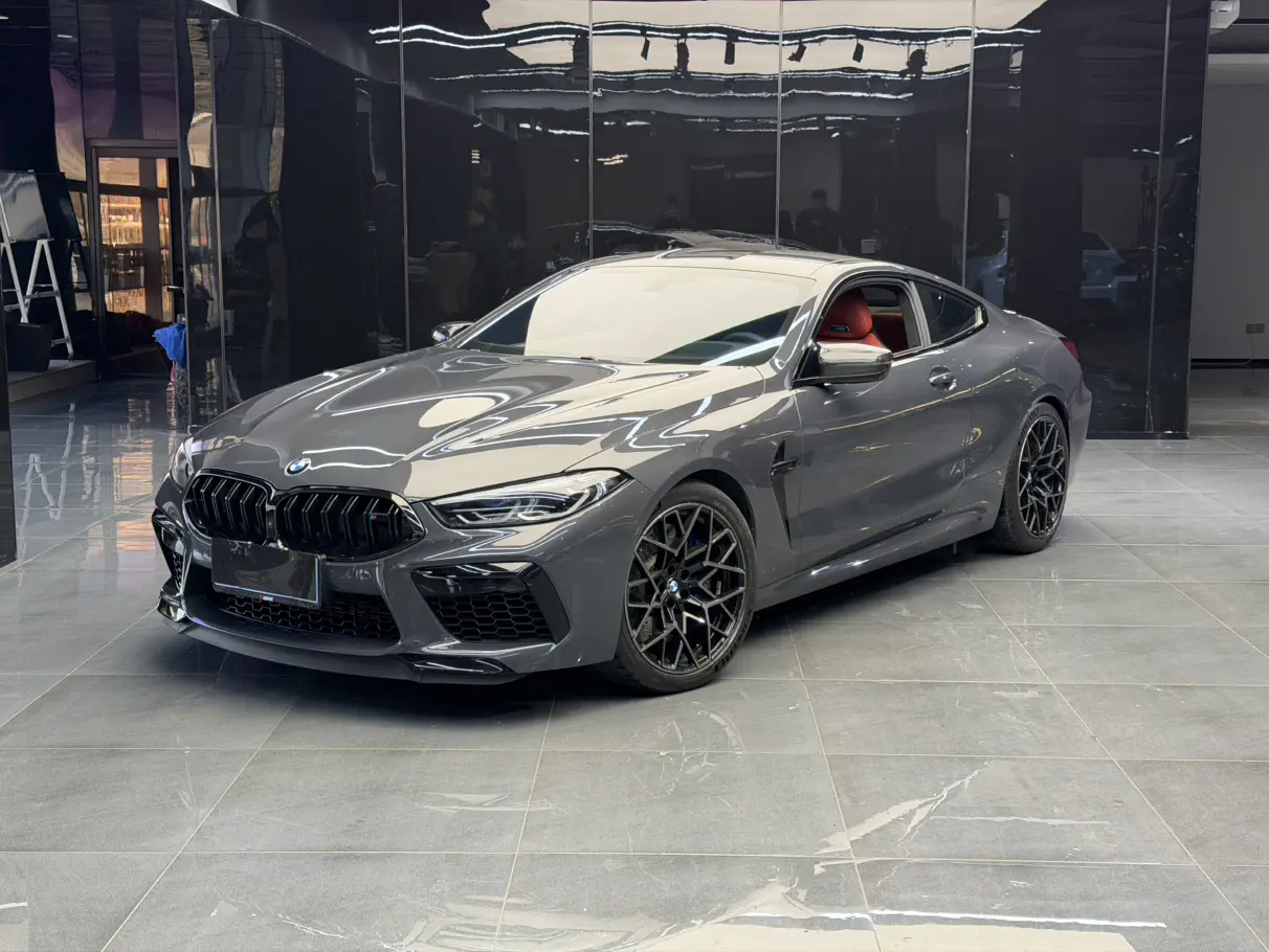 BMW M8  из Китая