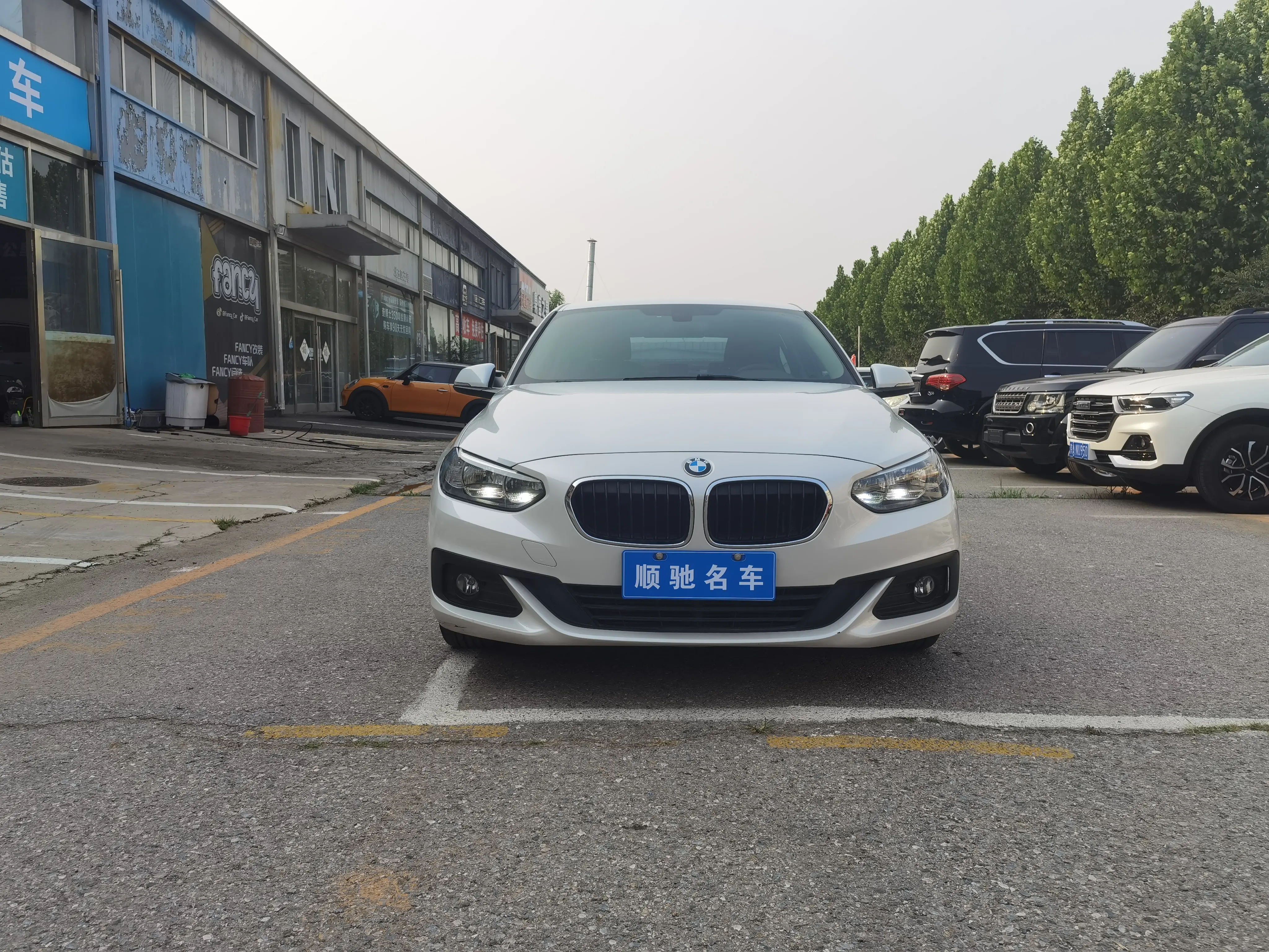 BMW 1 Series  из Китая