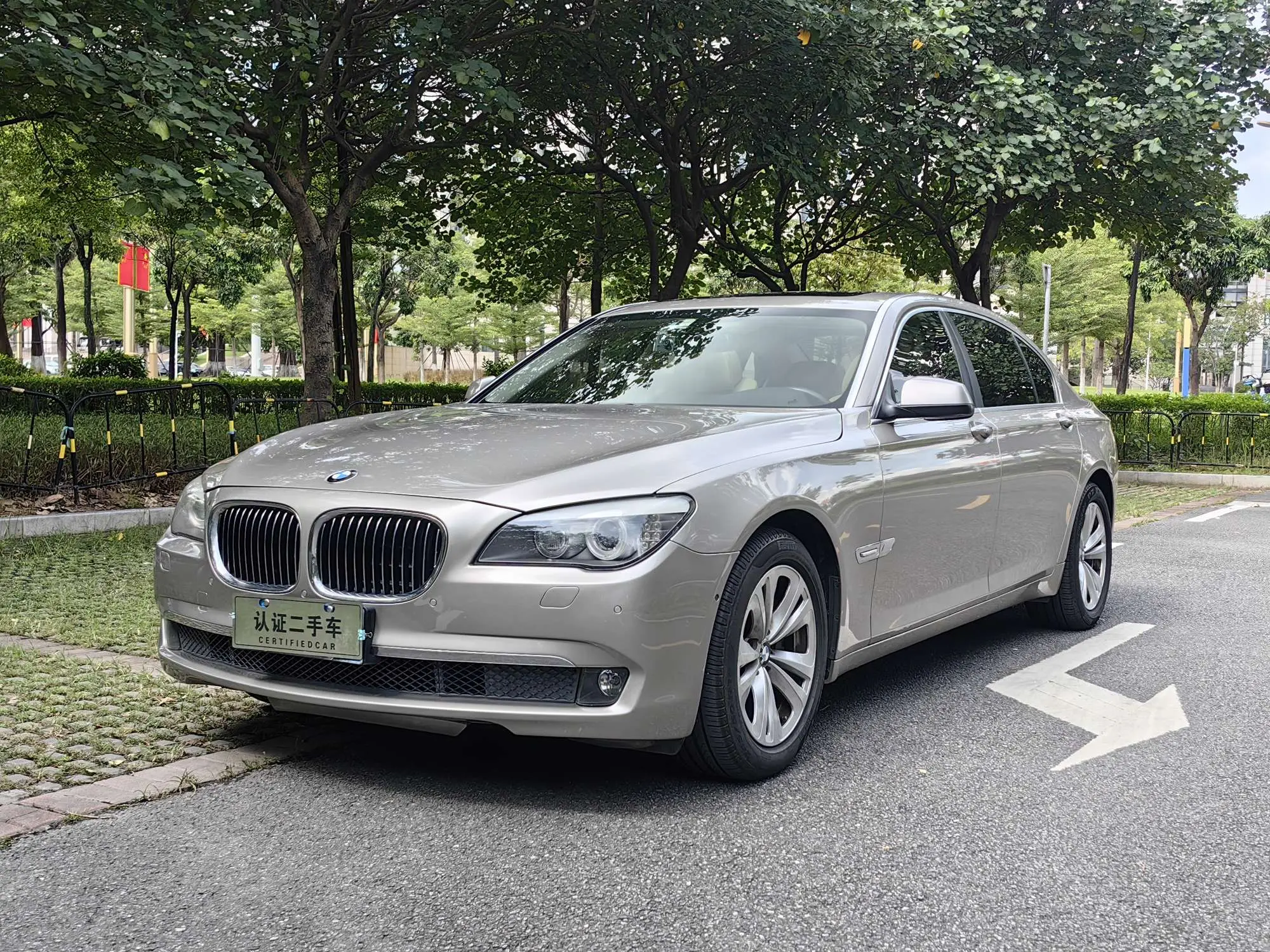 BMW 7 Series  из Китая