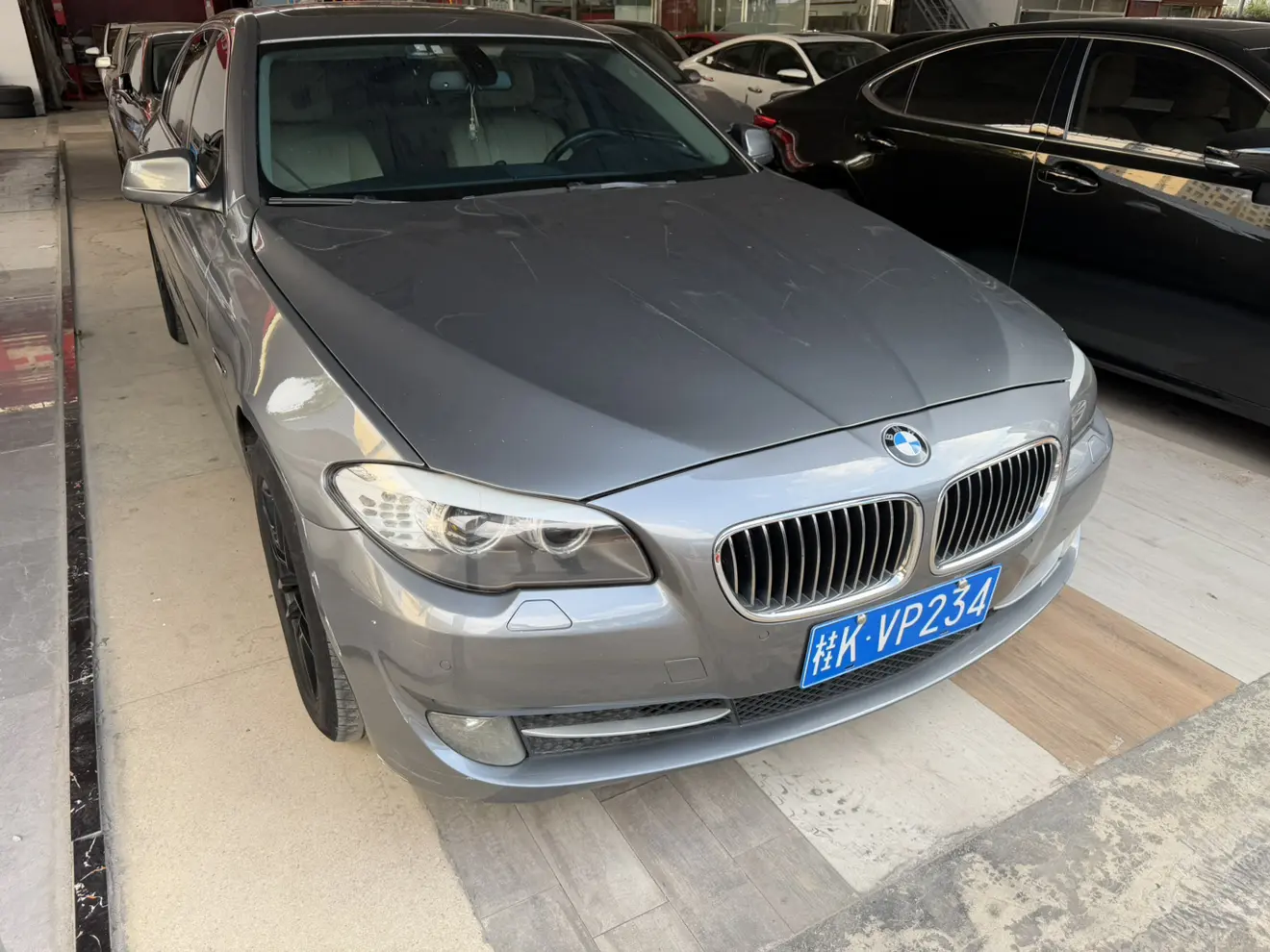 BMW 5 Series  из Китая
