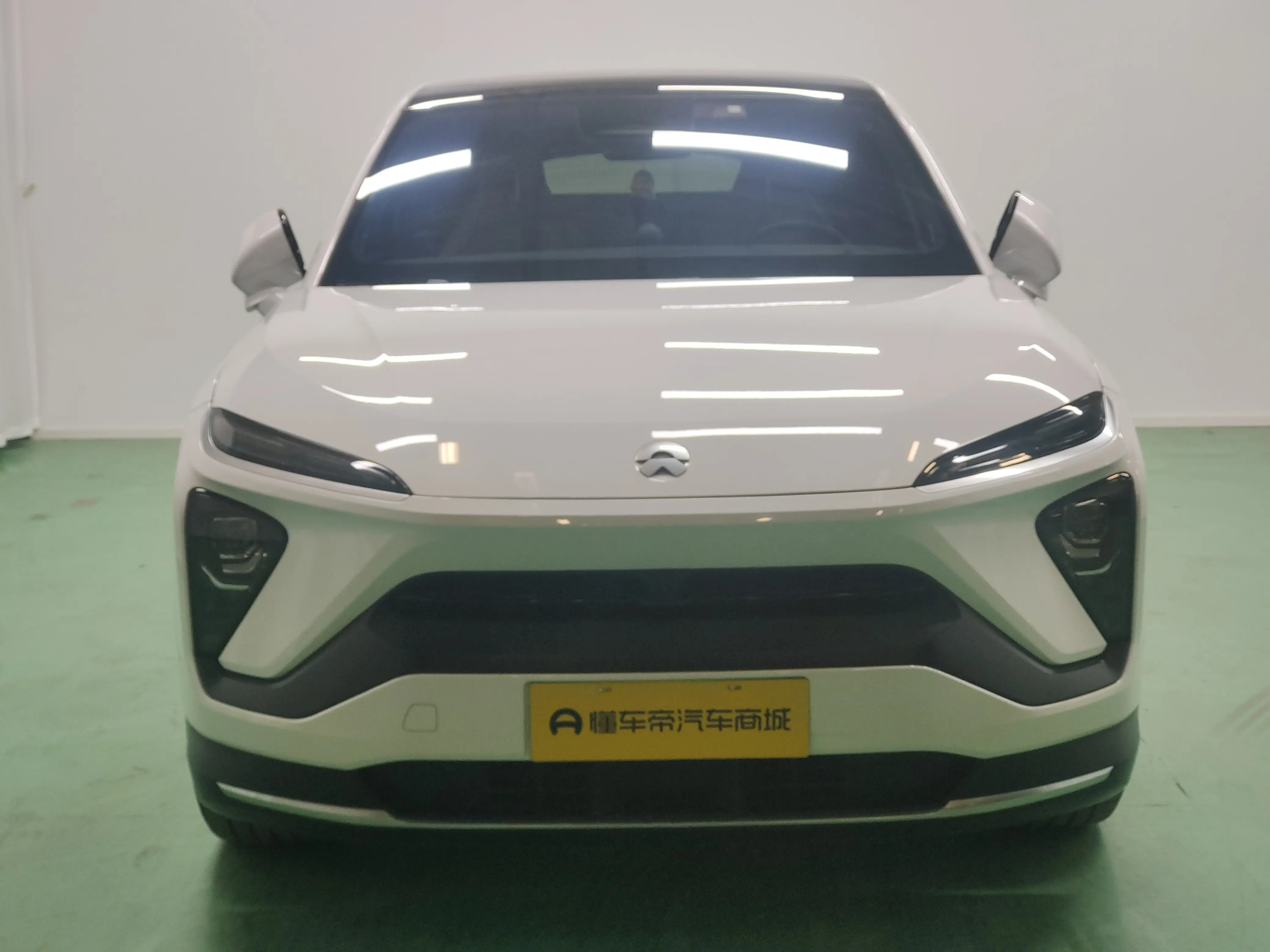 NIO EC6  из Китая