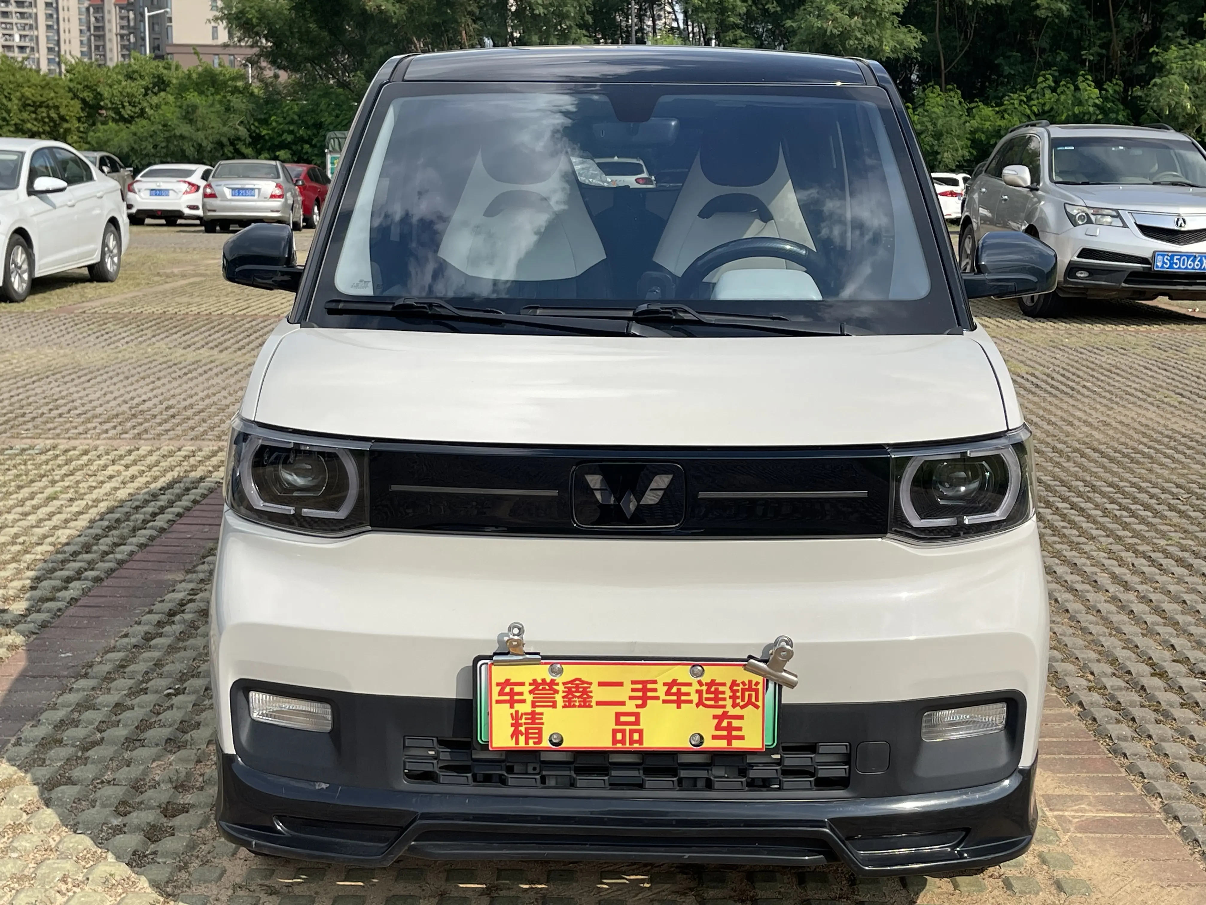 Wuling Hongguang MINIEV  из Китая