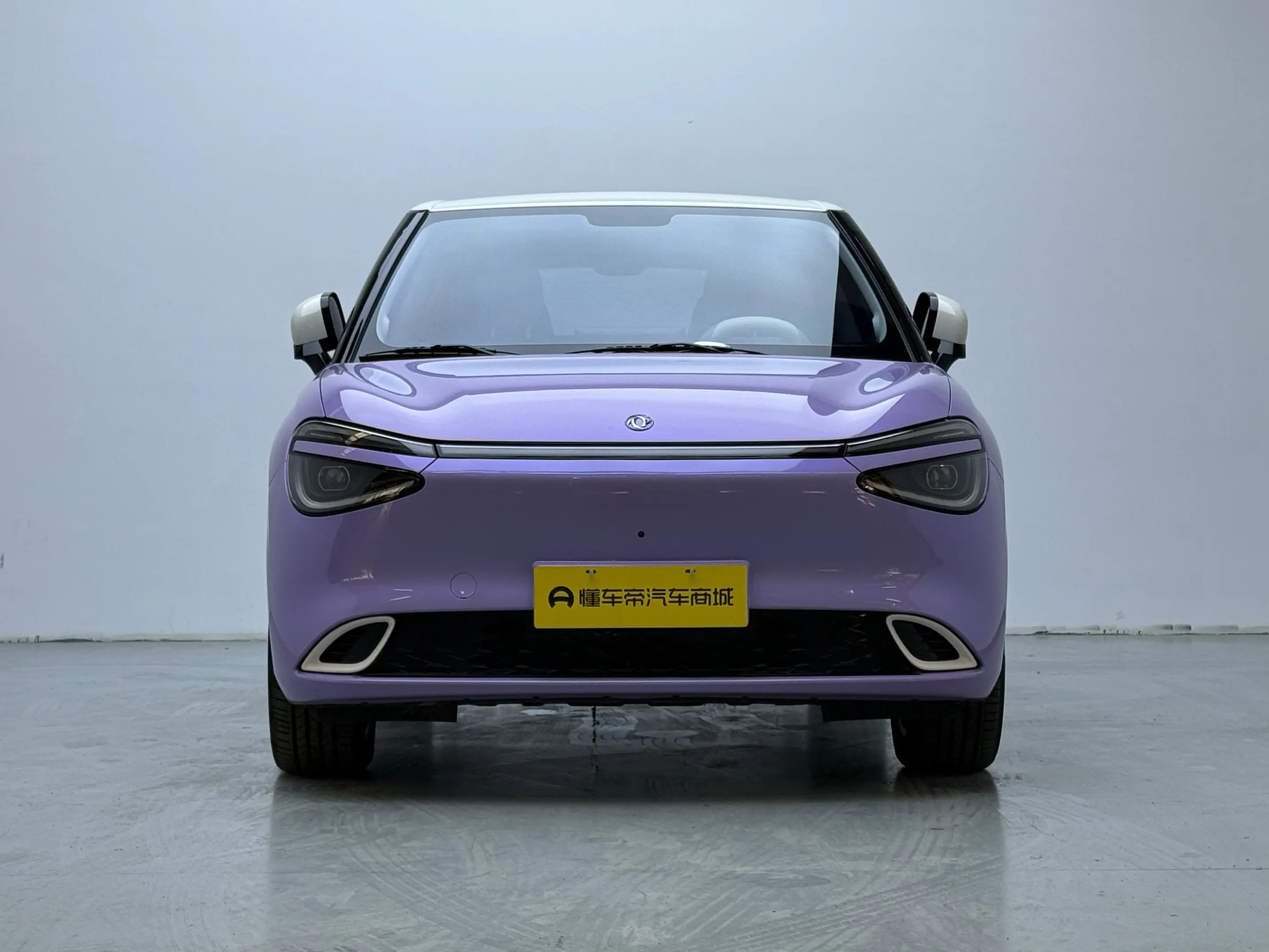 Dongfeng Nano 01  из Китая