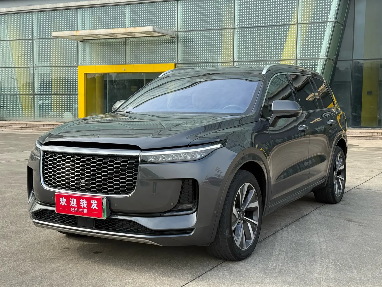 Li ONE (Ideal ONE)  из Китая