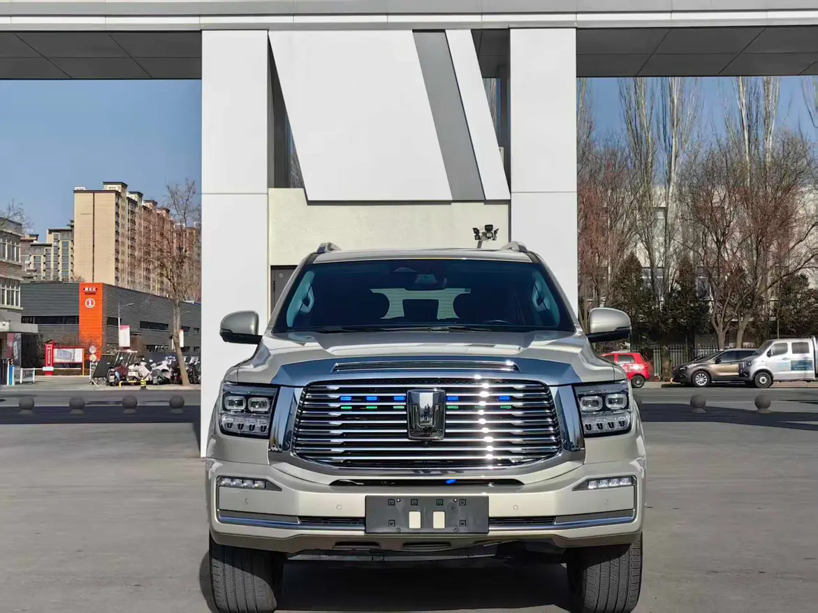 Tank 500 Hi4-T  из Китая