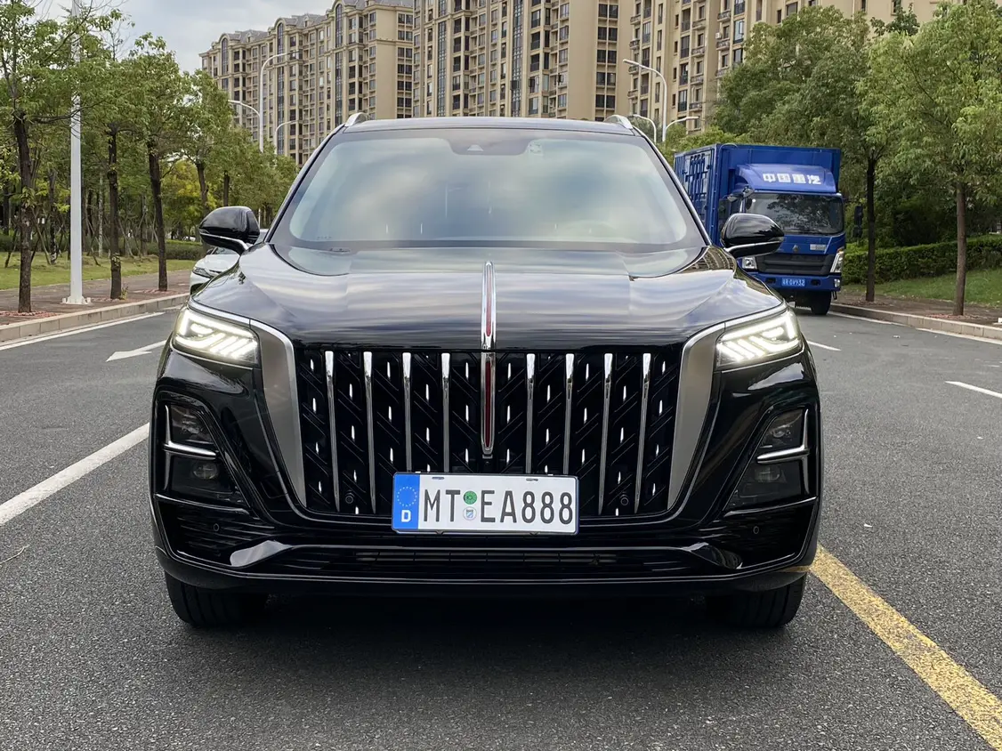 Hongqi HS5  из Китая