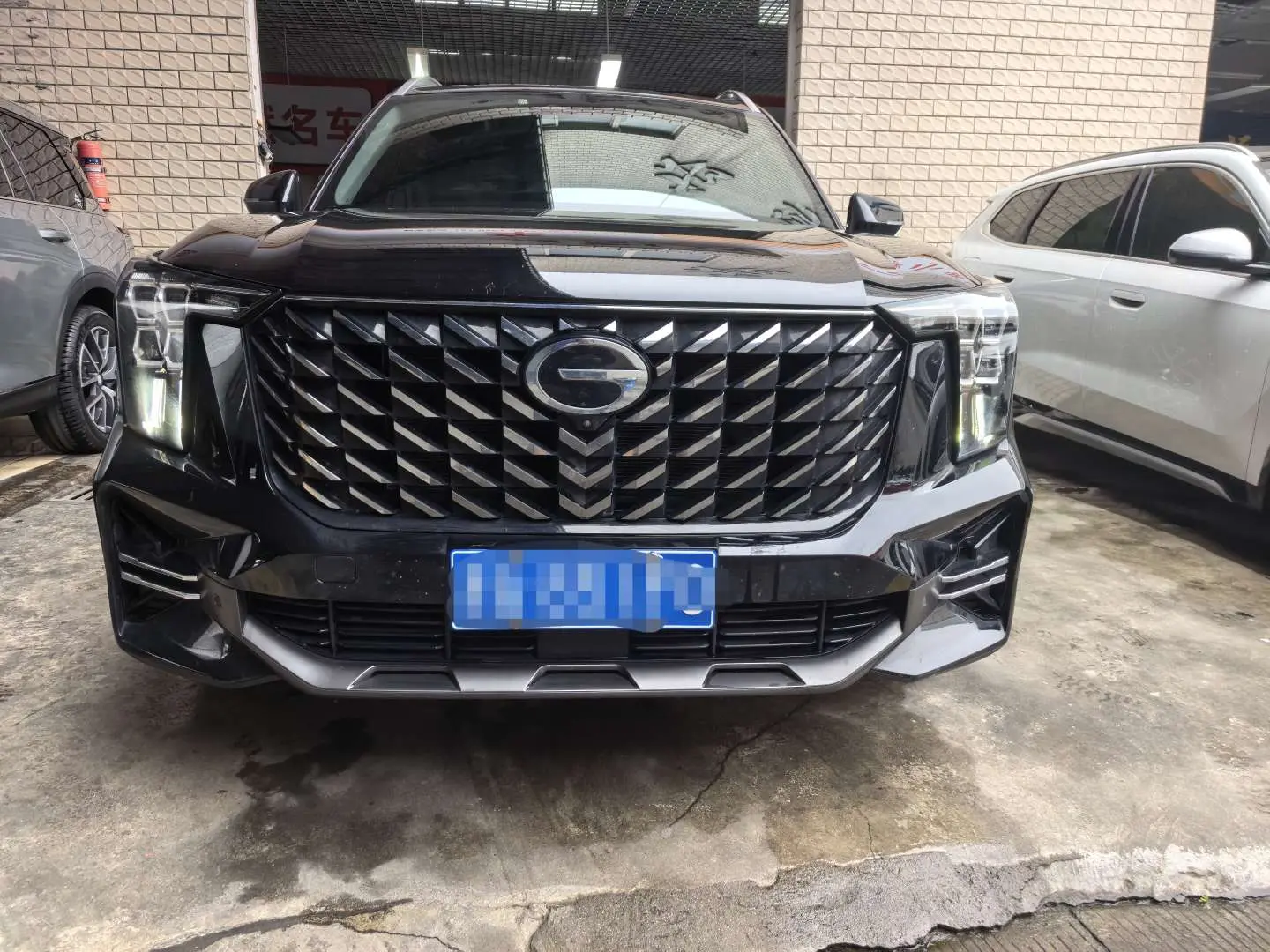 GAC Trumpchi GS8  из Китая