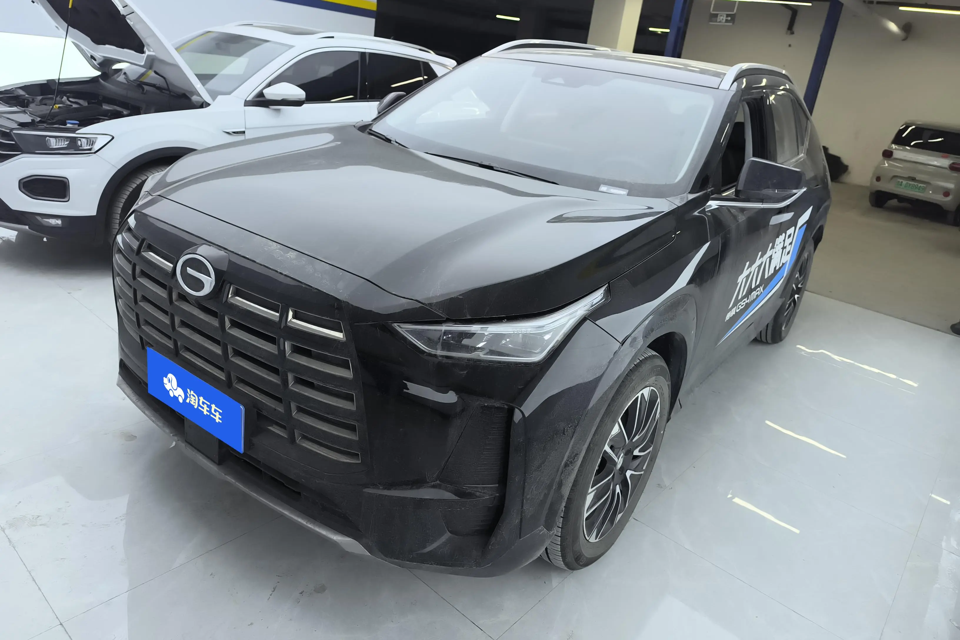 GAC Trumpchi GS4  из Китая