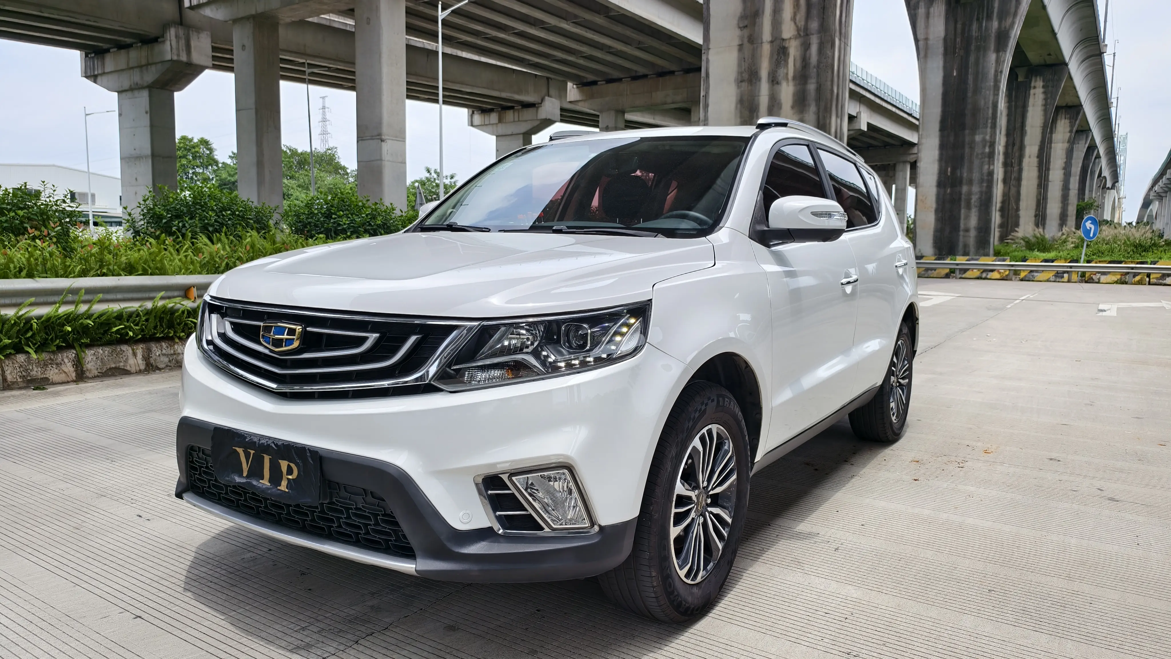Geely Vision X6  из Китая